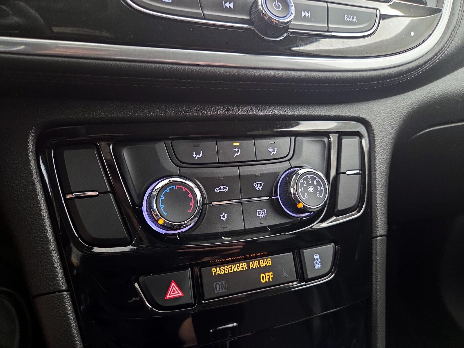 2020 Buick Encore Preferred - Photo 17