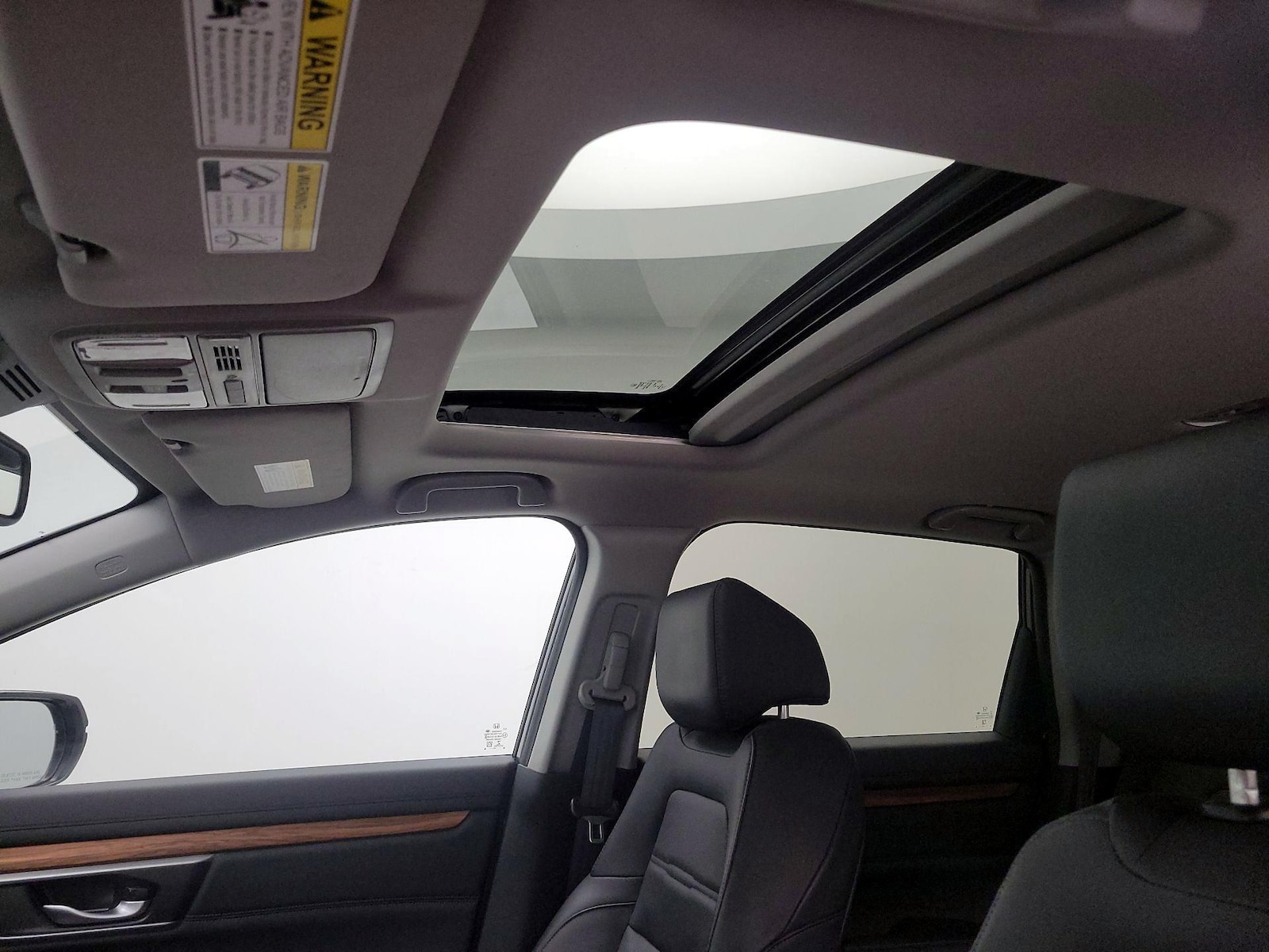 Sunroof(s) & Overhead Airbags