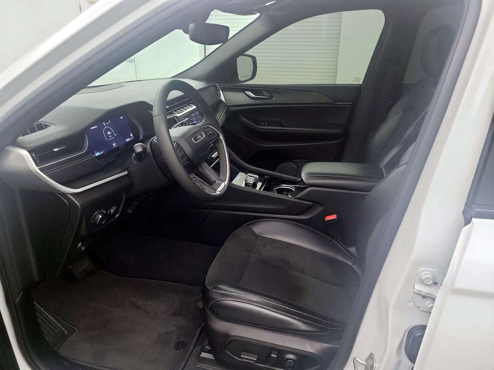 2023 Jeep Grand Cherokee L Altitude - Photo 10