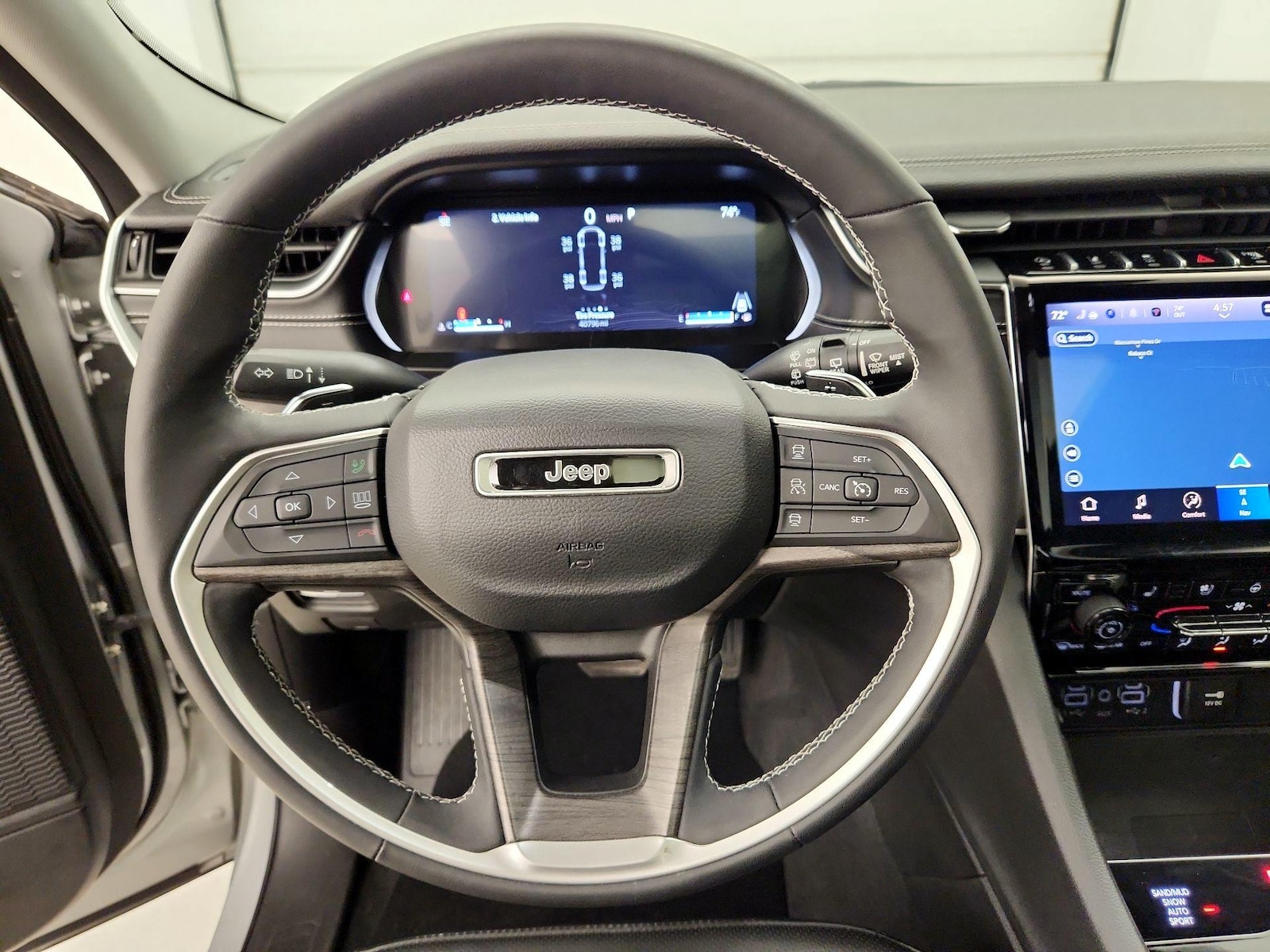 2023 Jeep Grand Cherokee L Limited - Photo 11