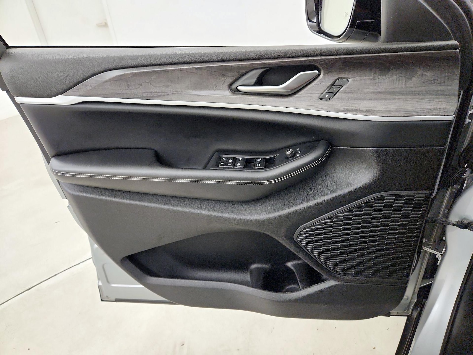 2023 Jeep Grand Cherokee L Limited - Photo 13