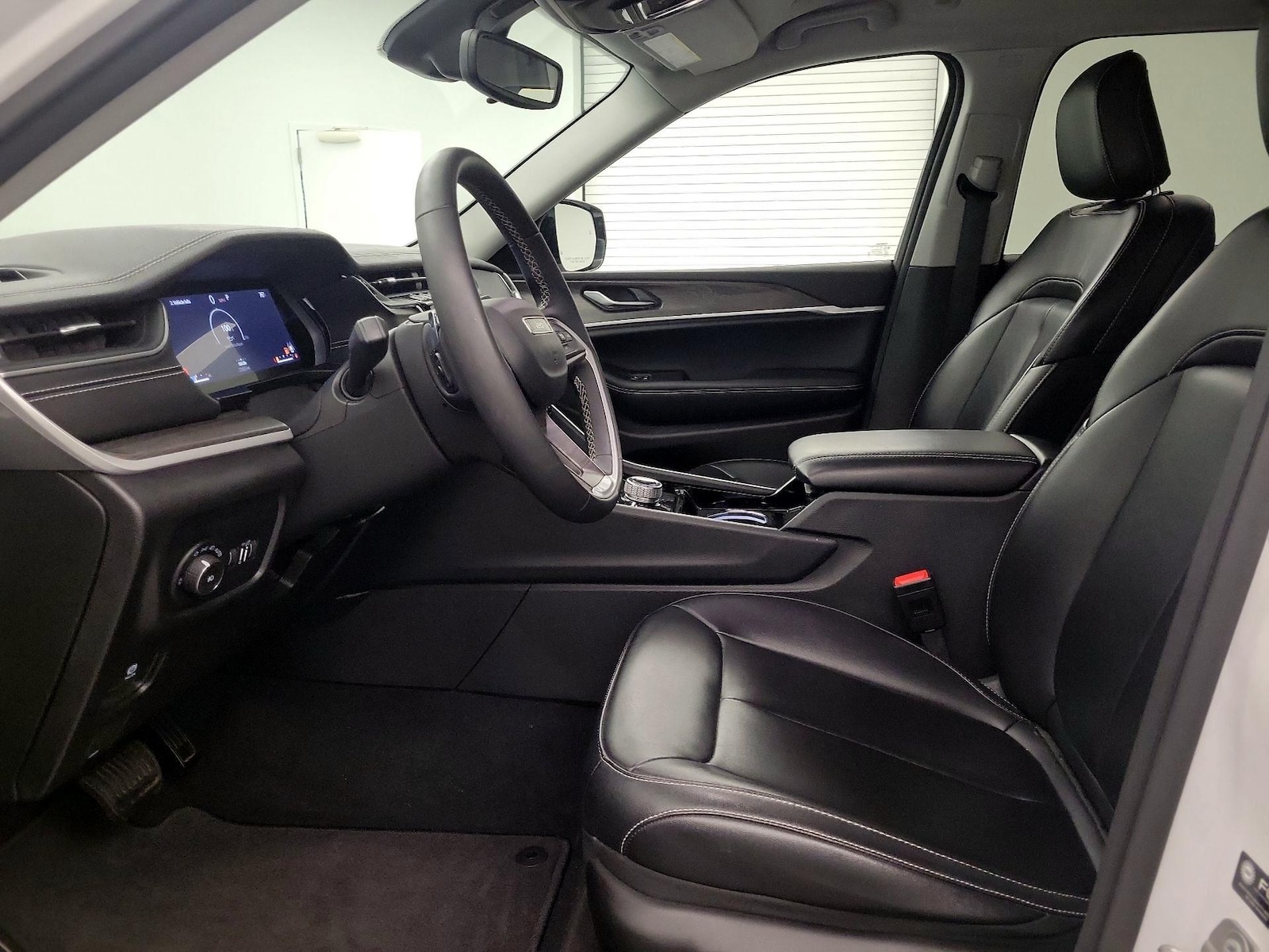 2023 Jeep Grand Cherokee Limited - Photo 12