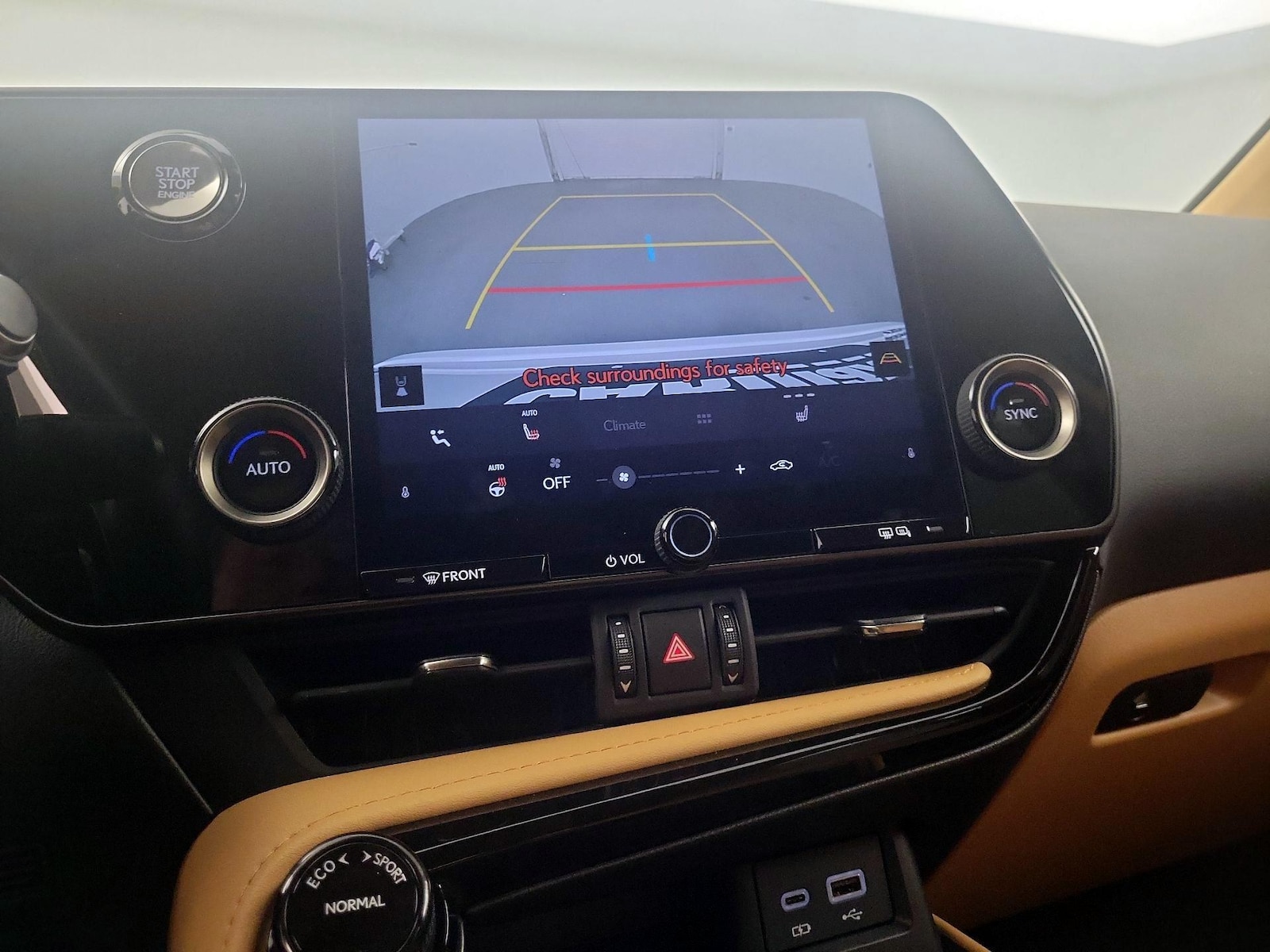2025 Lexus NX 350 - Photo 12