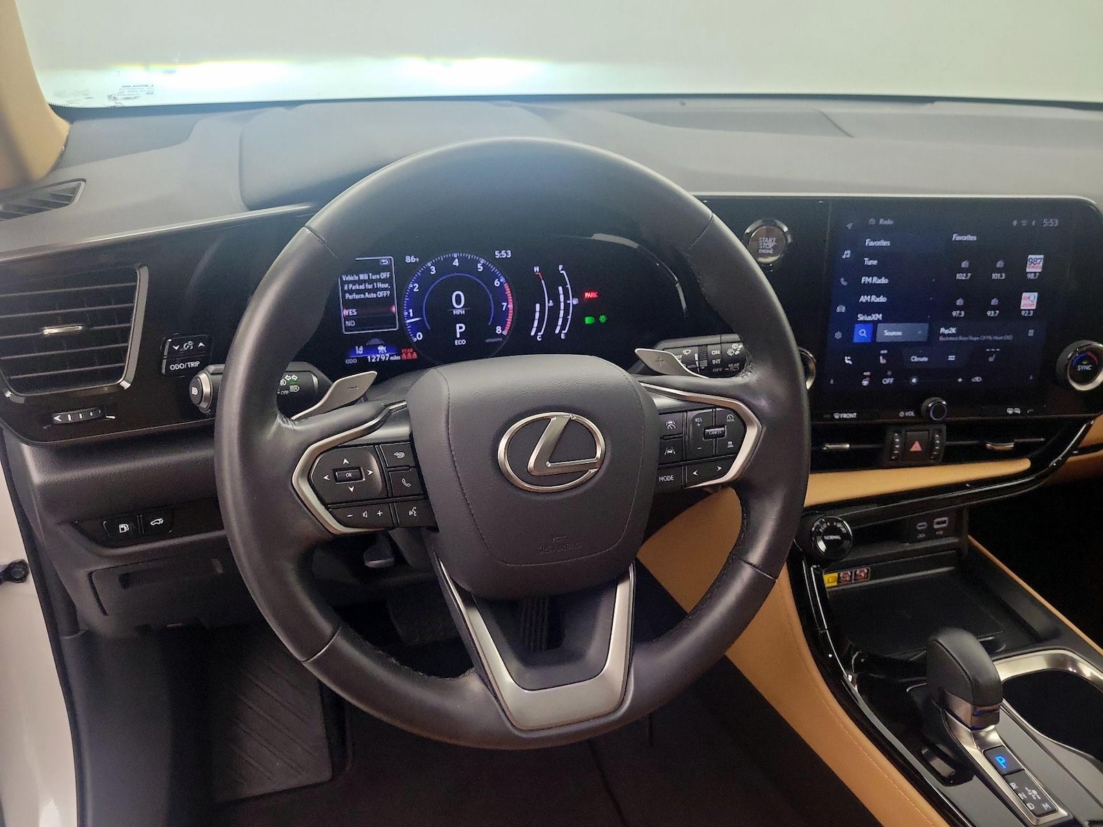 2025 Lexus NX 350 - Photo 9