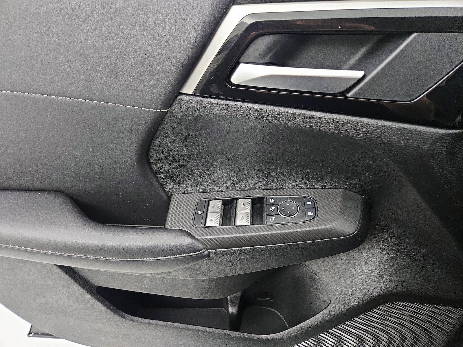 2024 Mitsubishi Outlander SE Black Edition - Photo 13