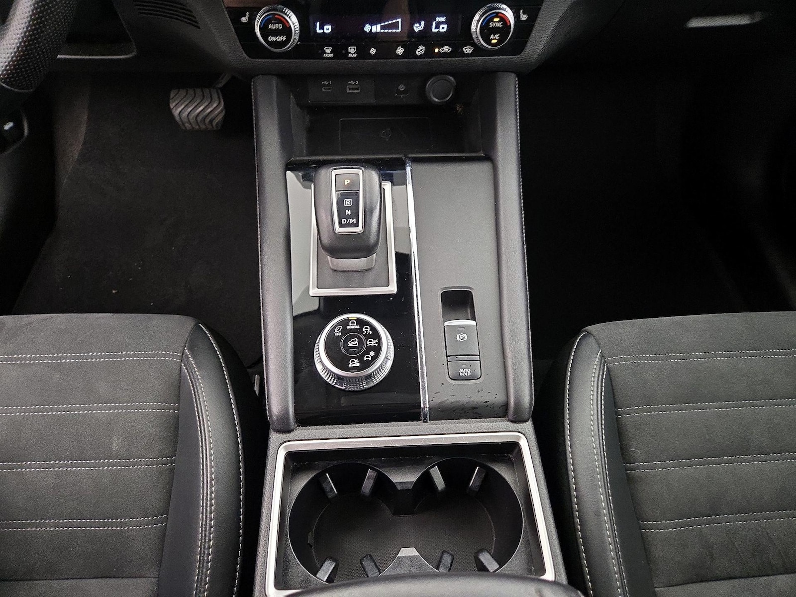 2024 Mitsubishi Outlander SE Black Edition - Photo 18