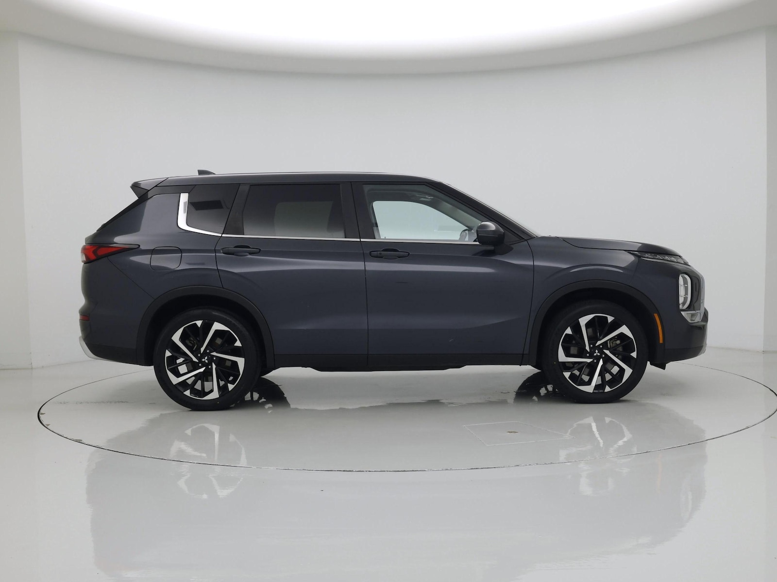 2024 Mitsubishi Outlander SE Black Edition - Photo 8