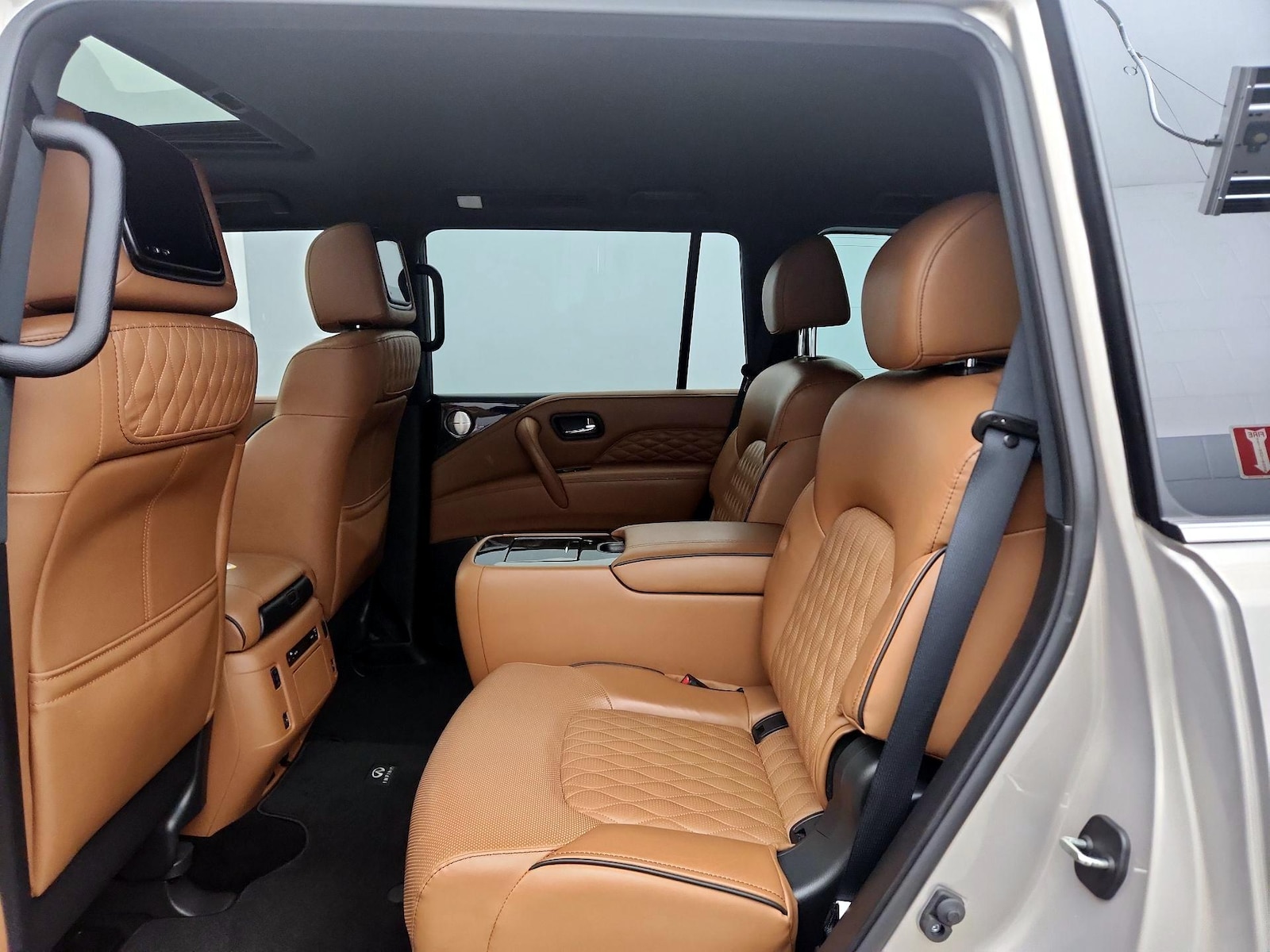 2023 INFINITI QX80 Sensory 4WD - Photo 22