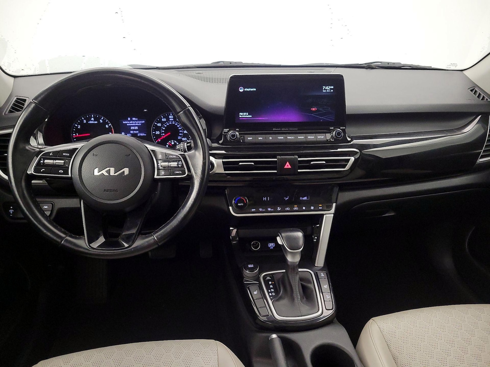 Apple CarPlay® & Android Auto™
