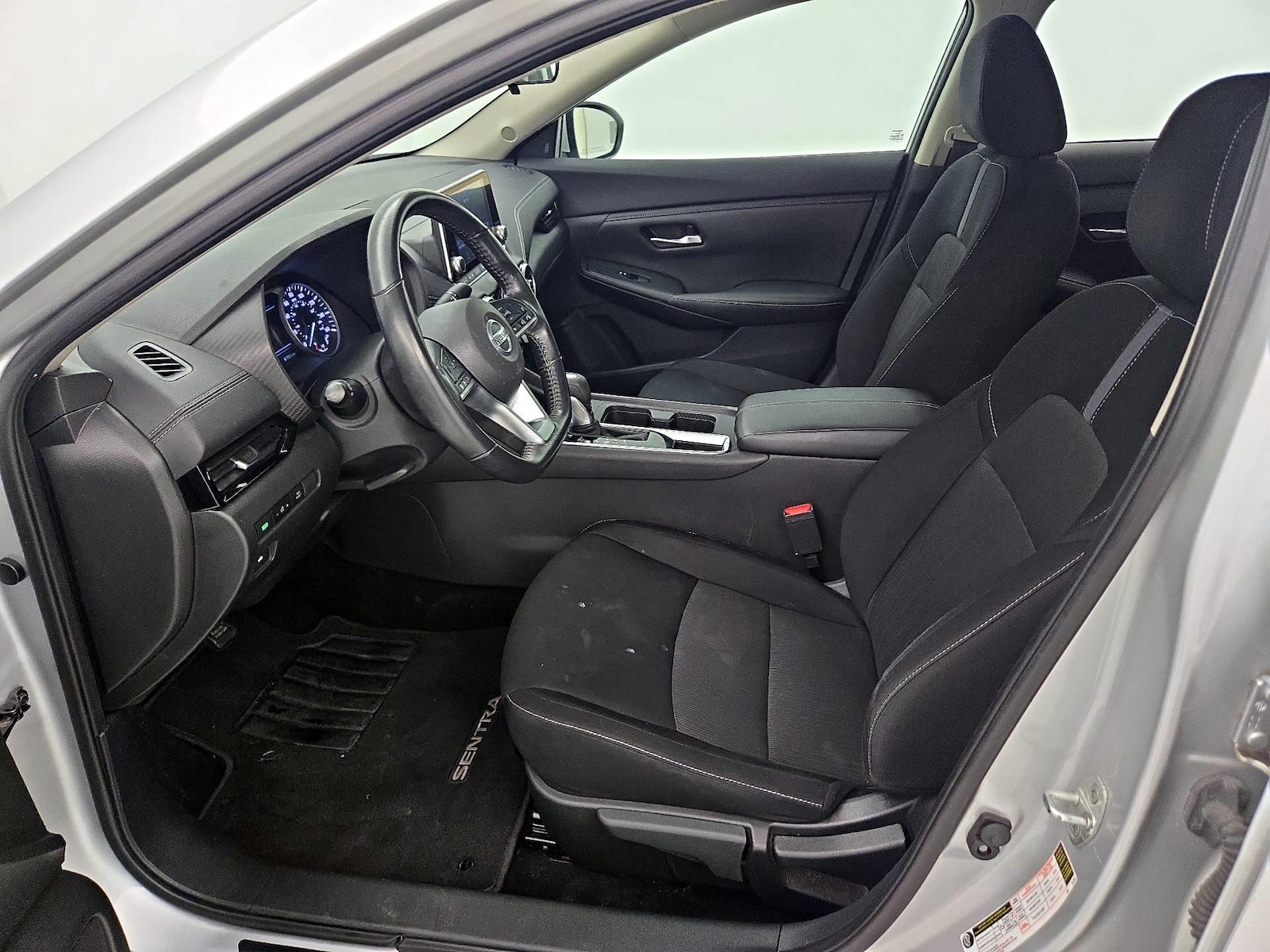 2022 Nissan Sentra SV - Photo 12