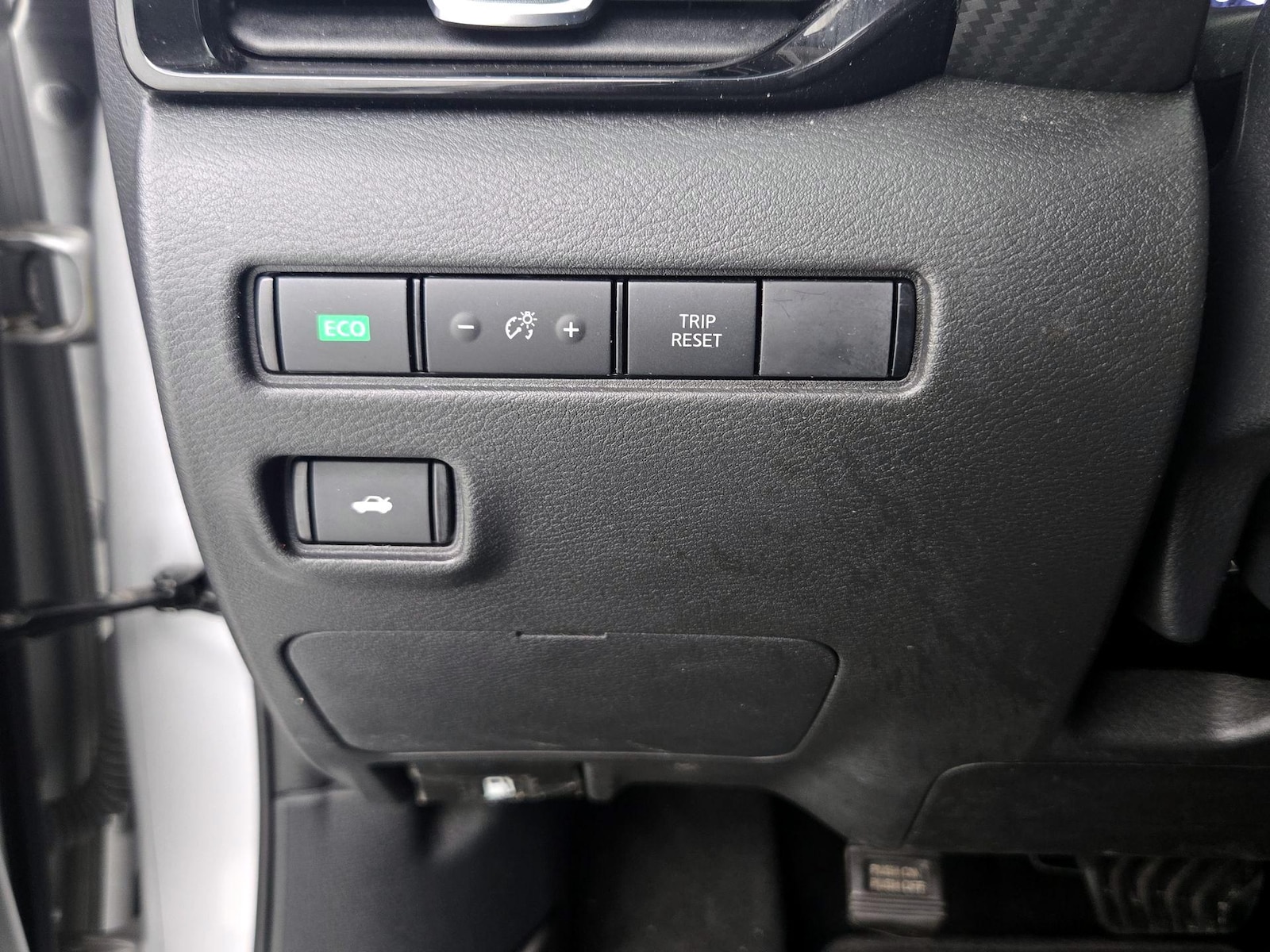2022 Nissan Sentra SV - Photo 14
