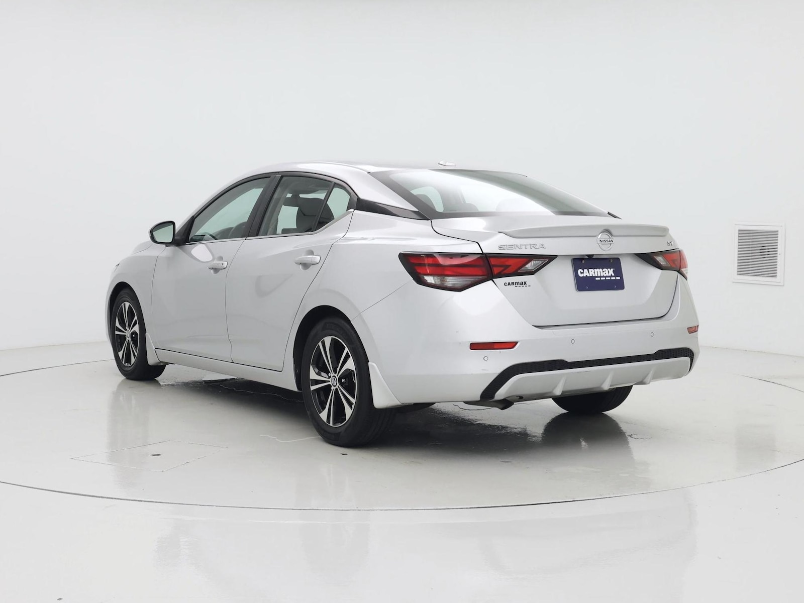 2022 Nissan Sentra SV - Photo 3