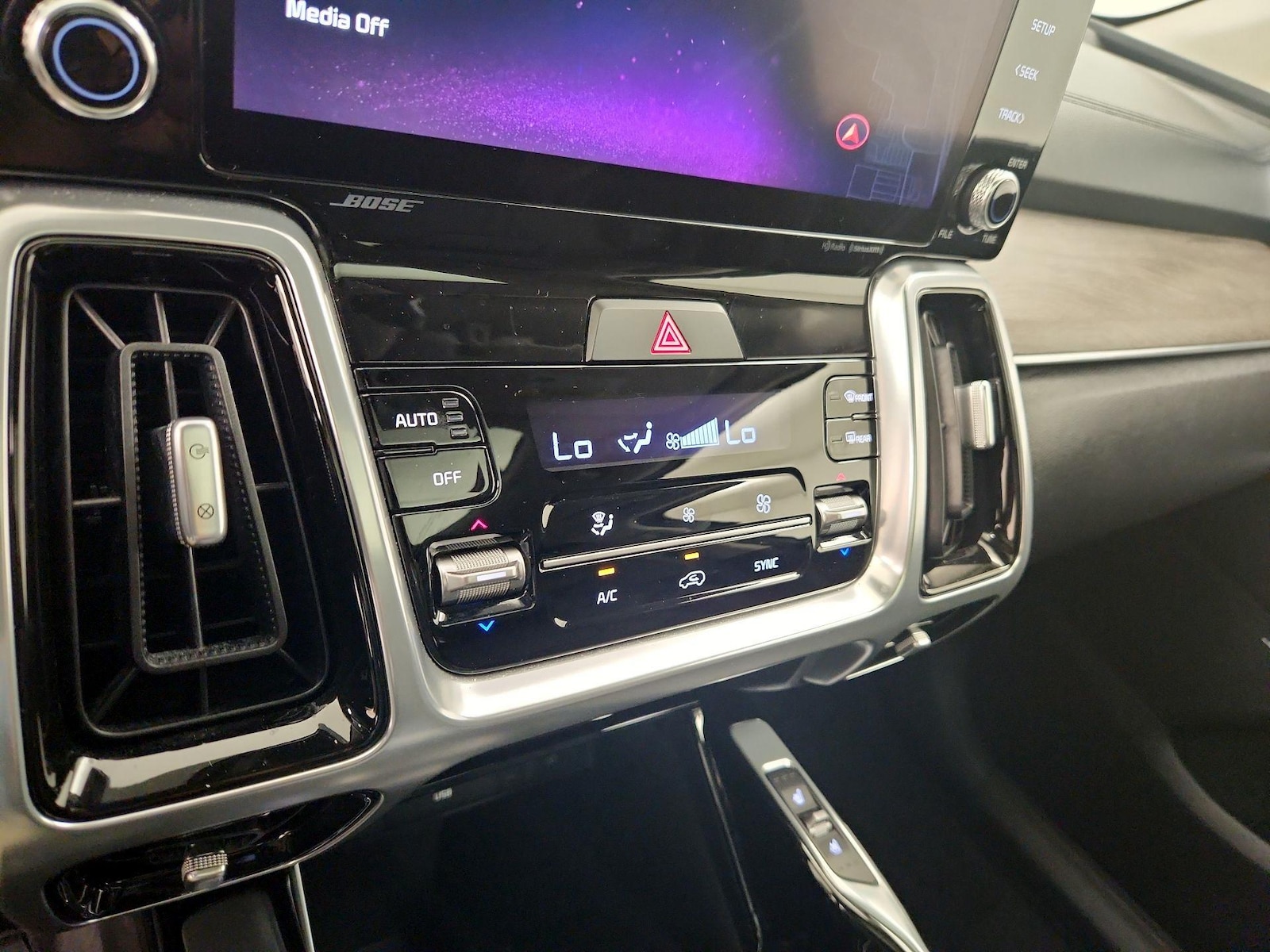 2023 Kia Sorento X-Line SX-P - Photo 18