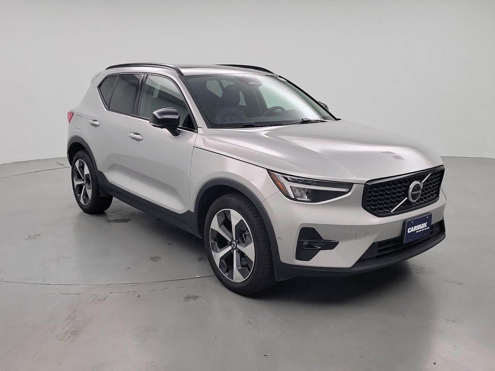 2023 Volvo XC40 Ultimate - Photo 1