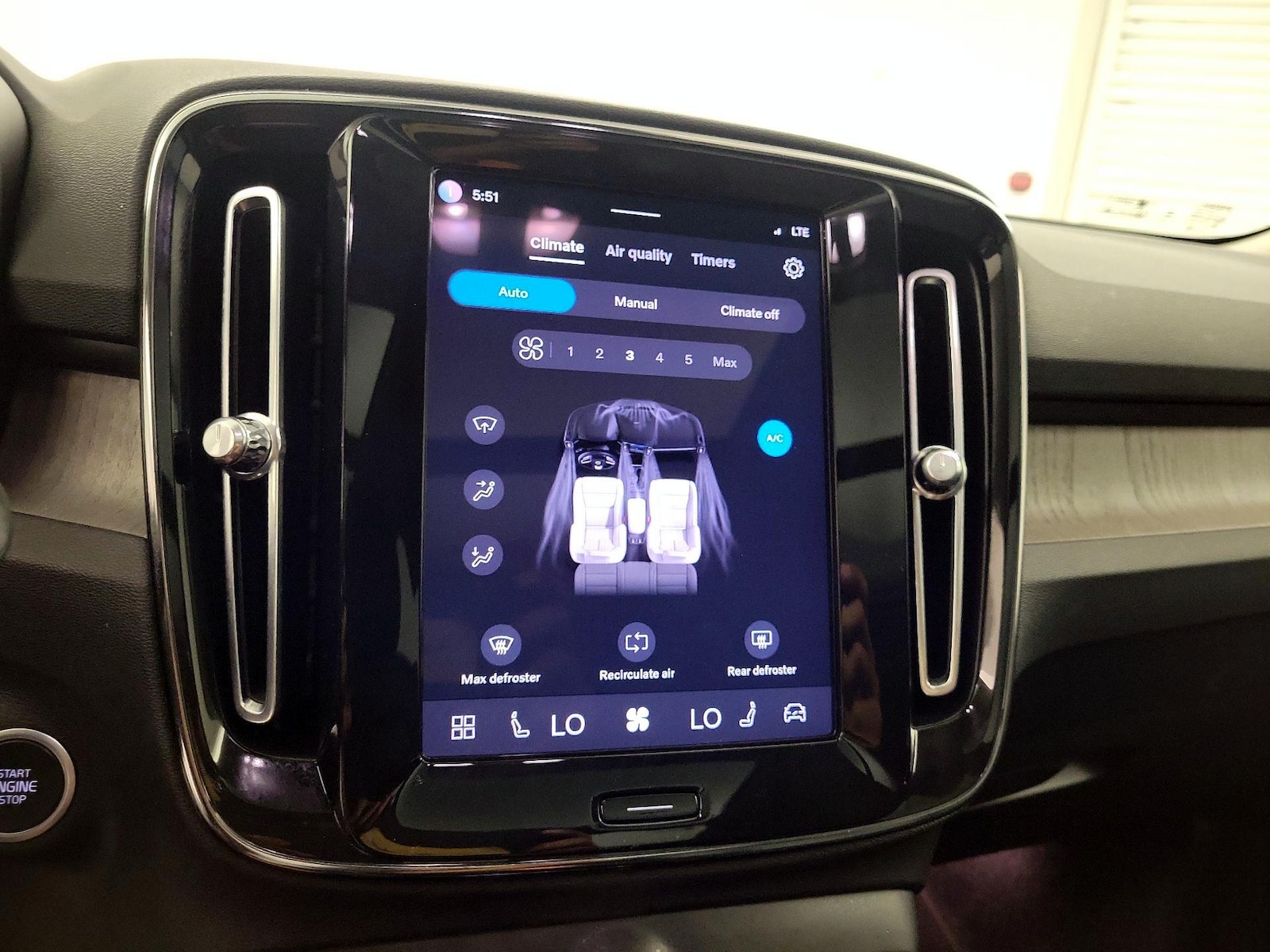 2023 Volvo XC40 Ultimate - Photo 15