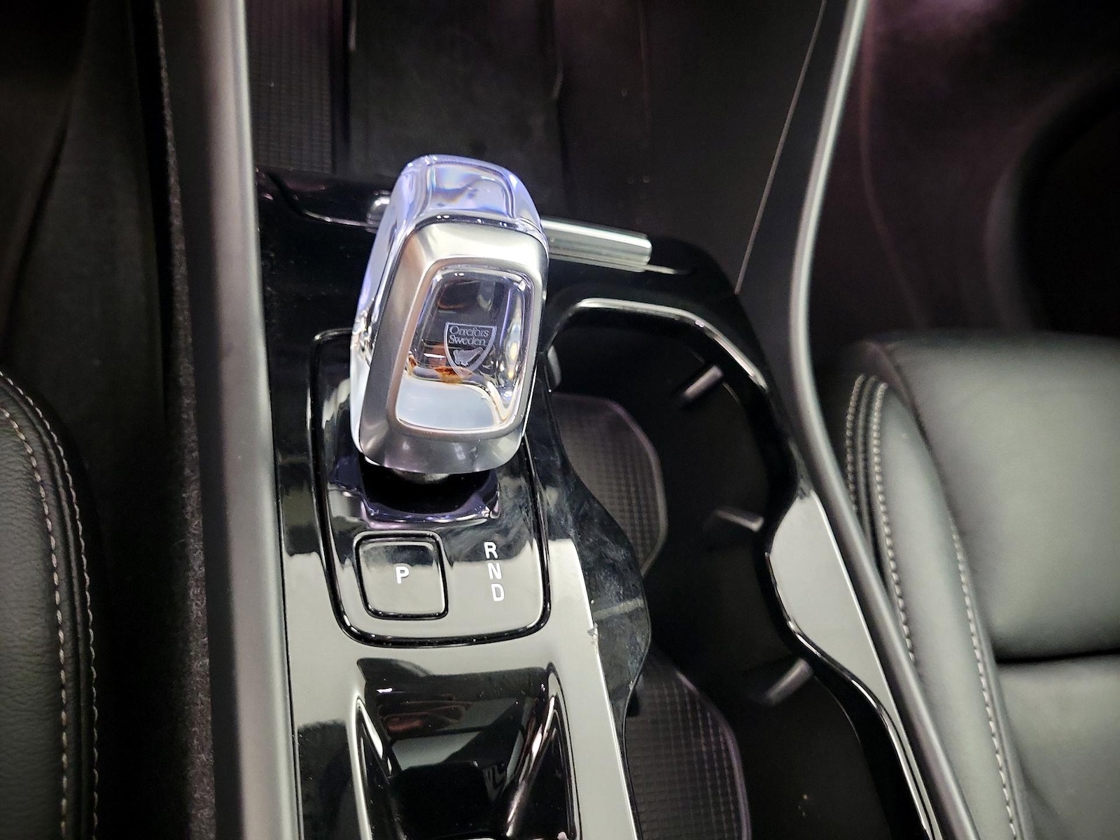 2023 Volvo XC40 Ultimate - Photo 16
