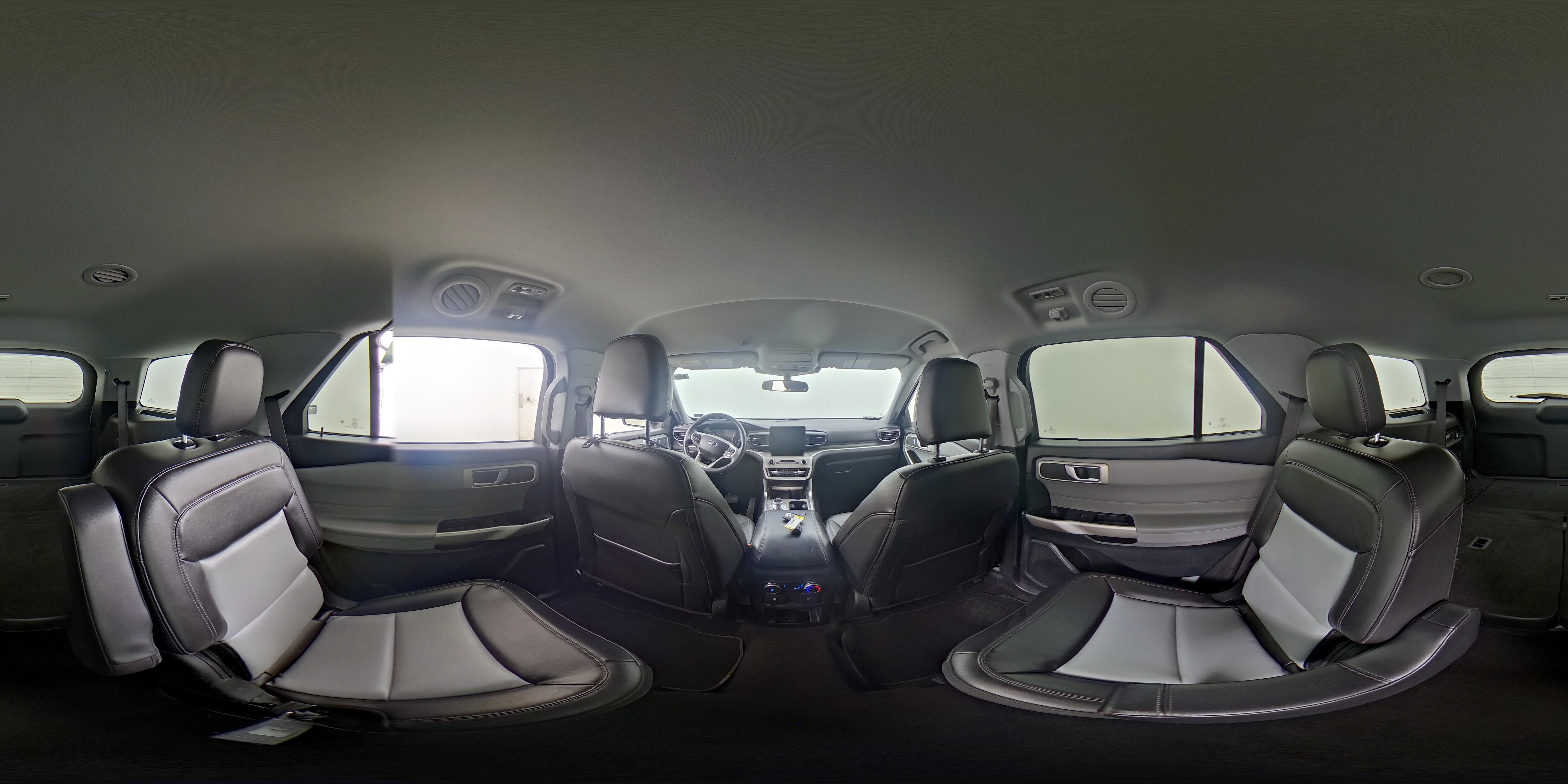 2023 Ford Explorer XLT - Photo 27