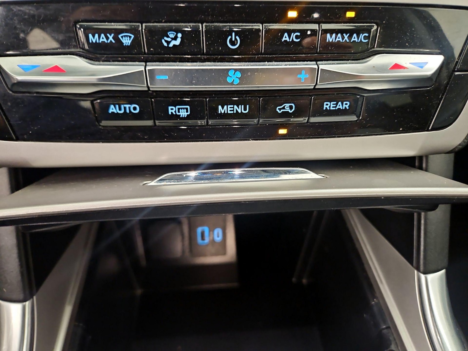 2023 Ford Explorer XLT - Photo 17