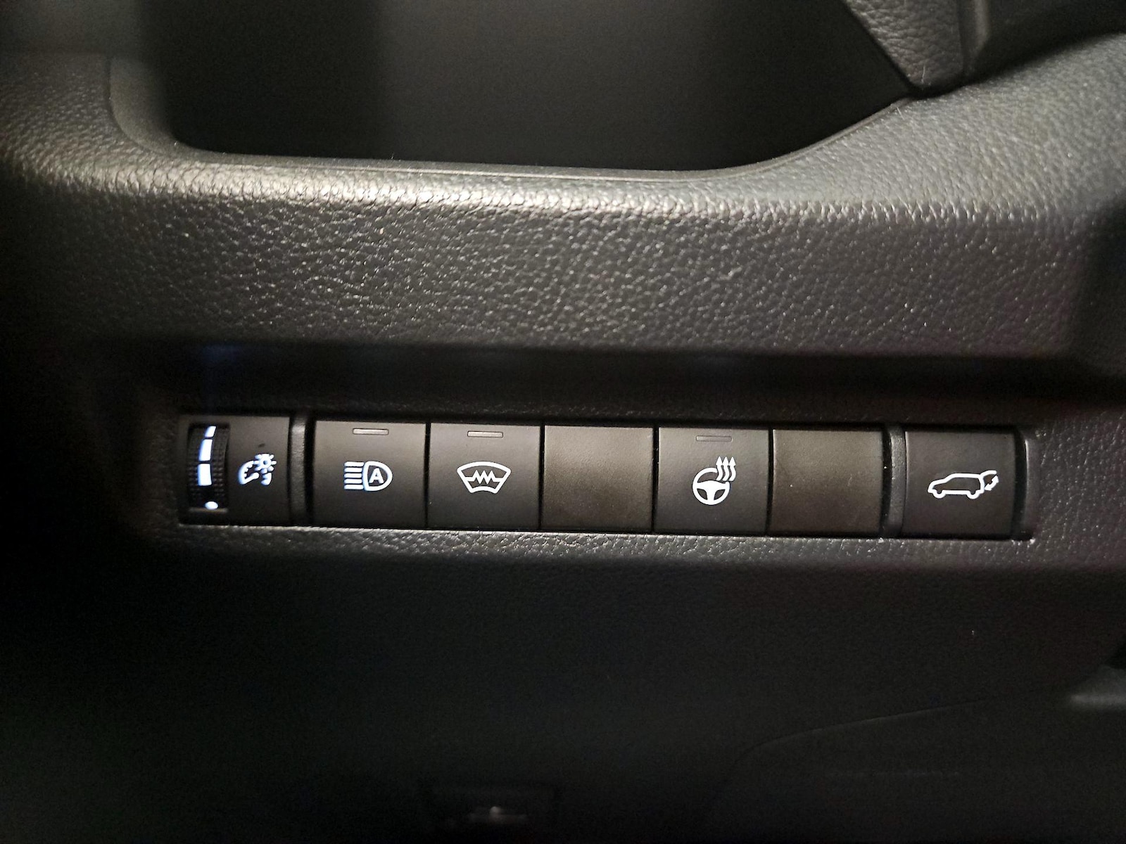 2023 Toyota RAV4 XLE Premium - Photo 14