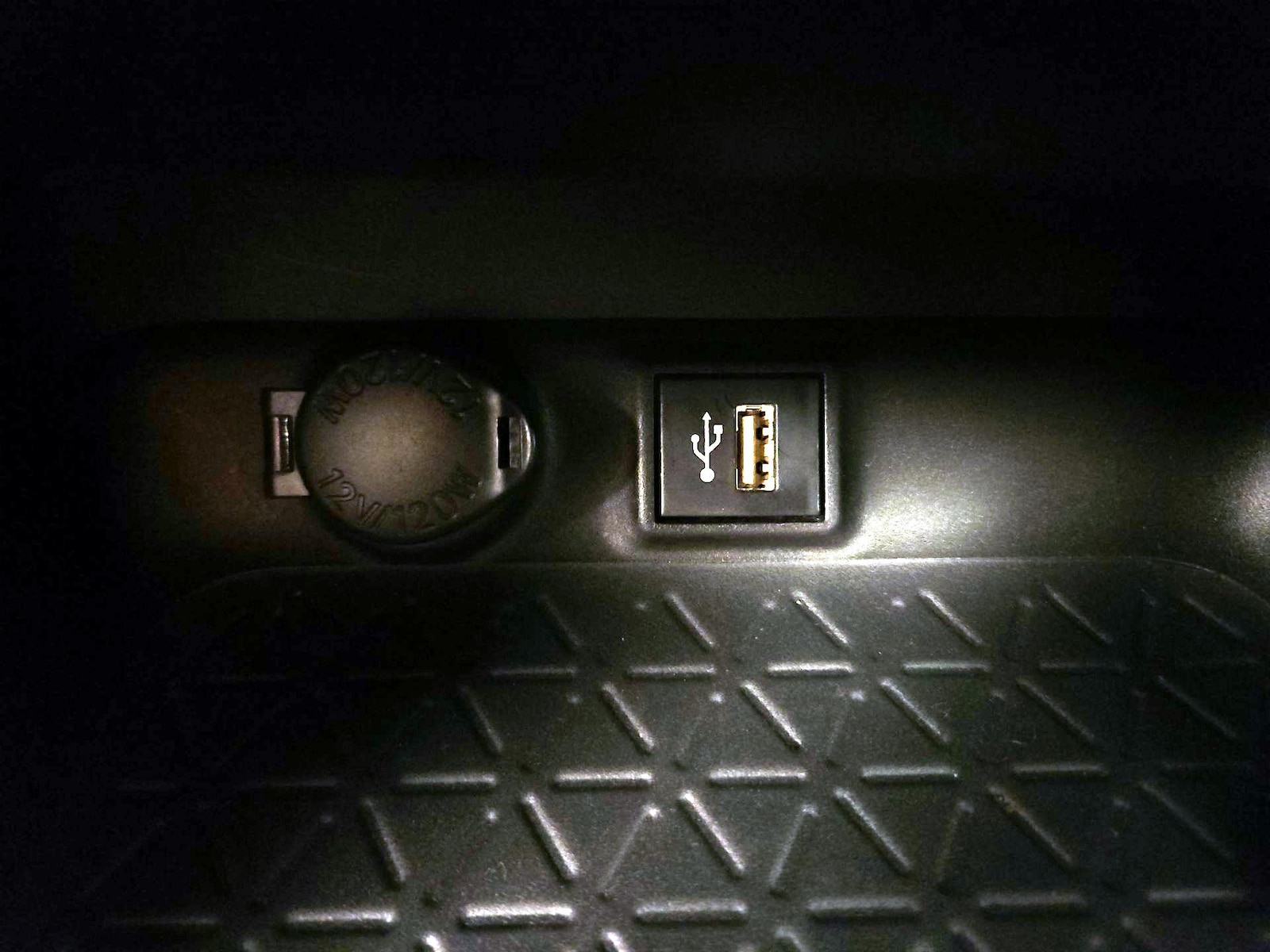 2023 Toyota RAV4 XLE Premium - Photo 19