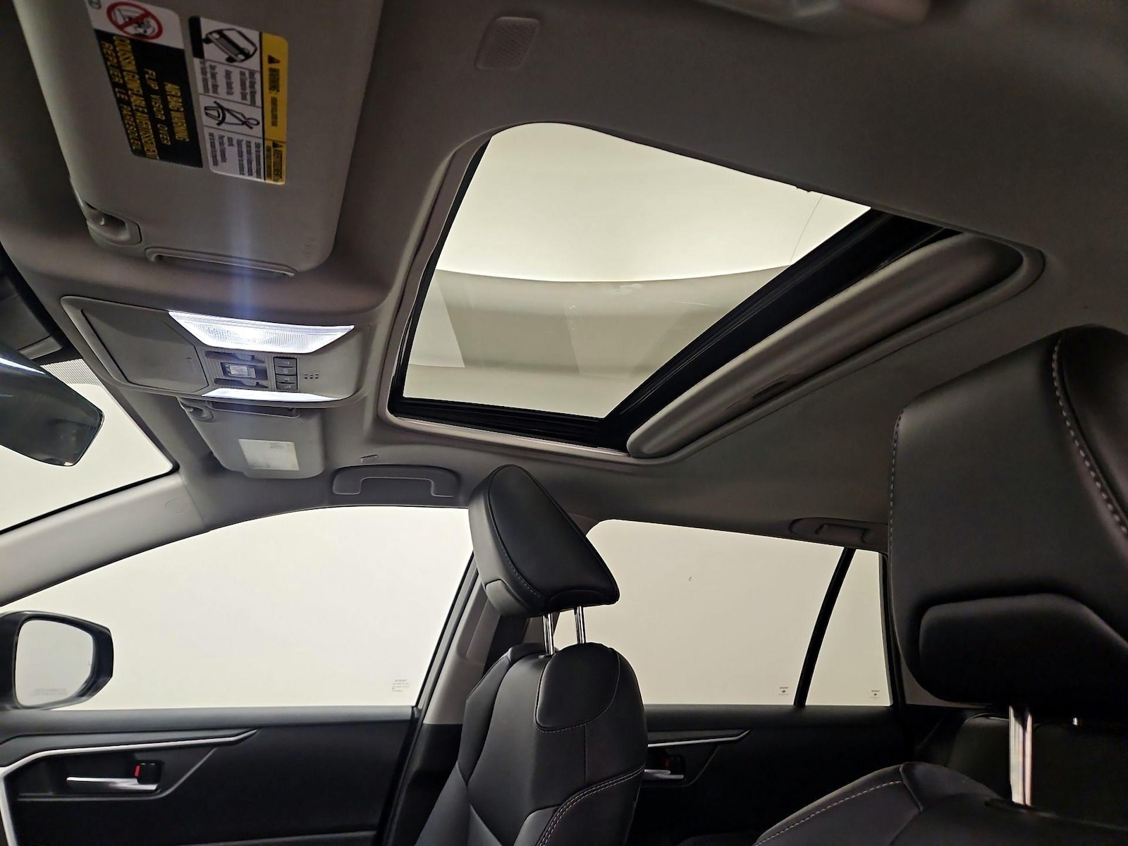 2023 Toyota RAV4 XLE Premium - Photo 20