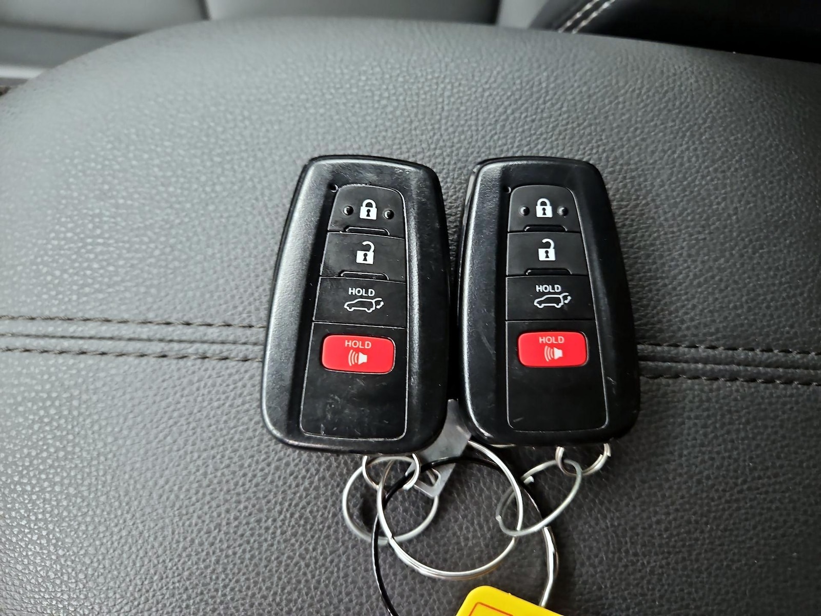 2023 Toyota RAV4 XLE Premium - Photo 24