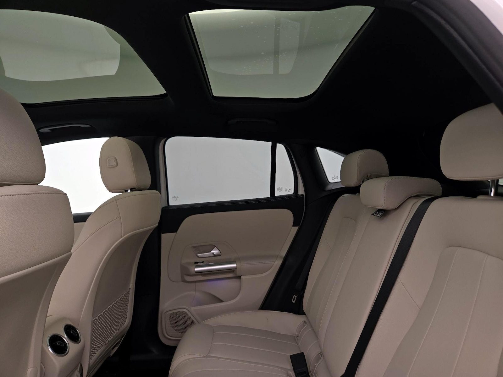 2025 Mercedes-Benz GLA GLA250 - Photo 24