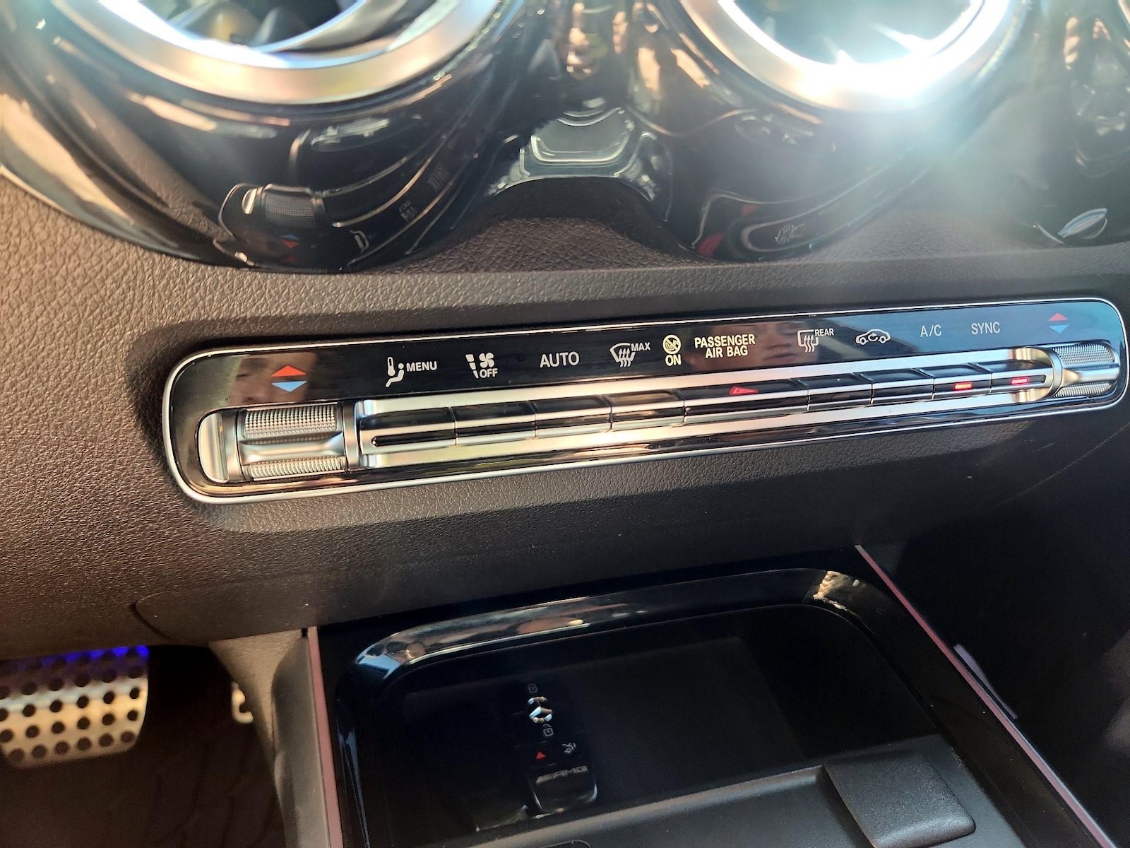 2023 Mercedes-Benz GLB Base - Photo 16