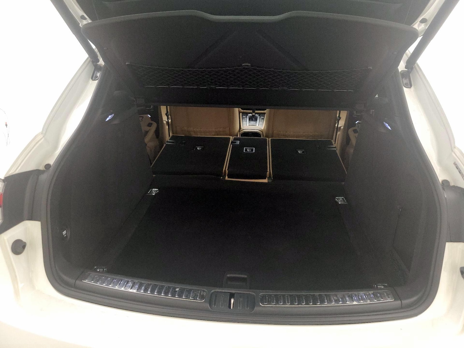 2020 Porsche Macan Base - Photo 24