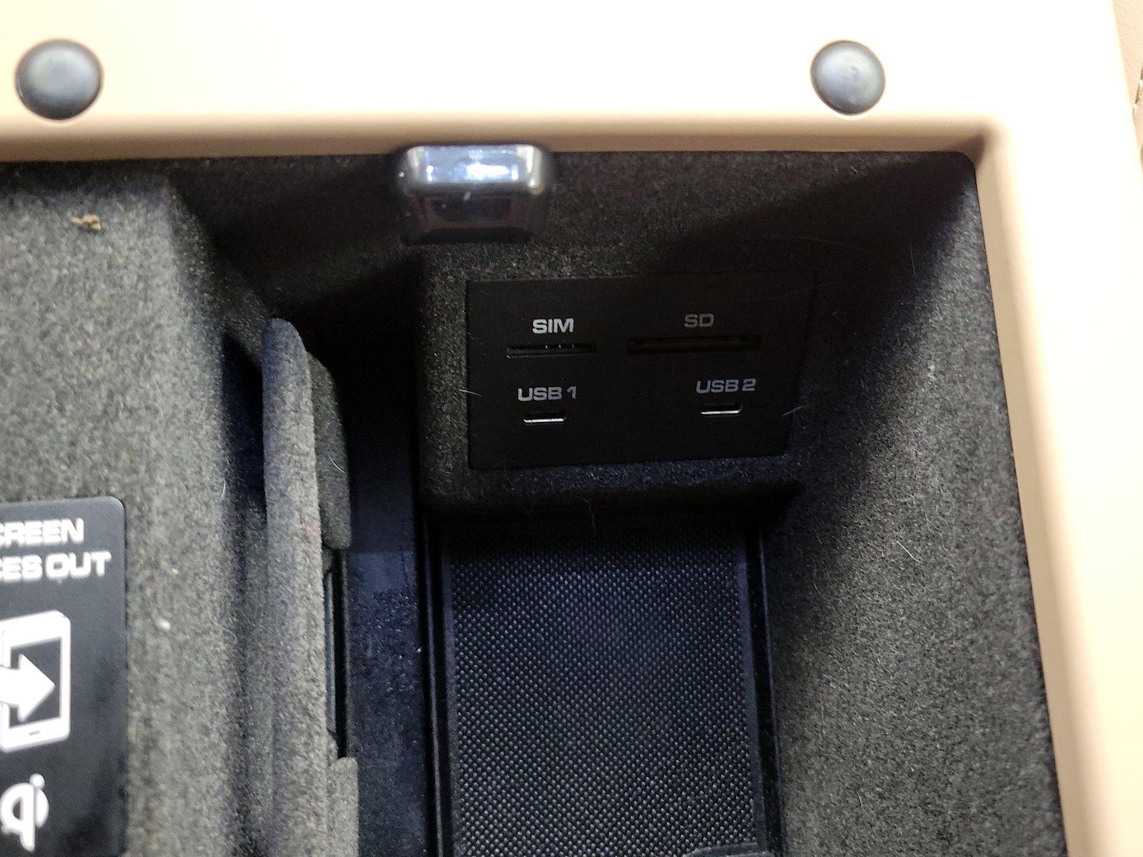 2024 Porsche Macan T - Photo 20