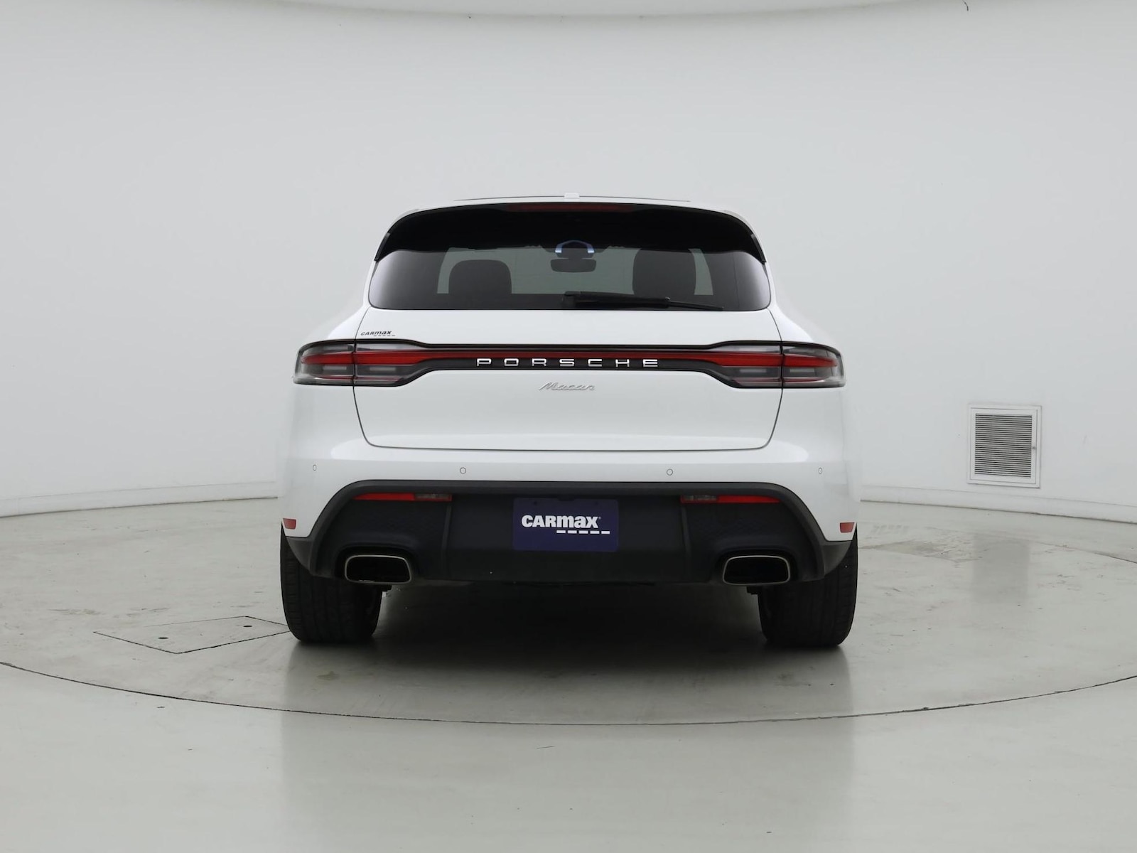 2024 Porsche Macan T - Photo 7
