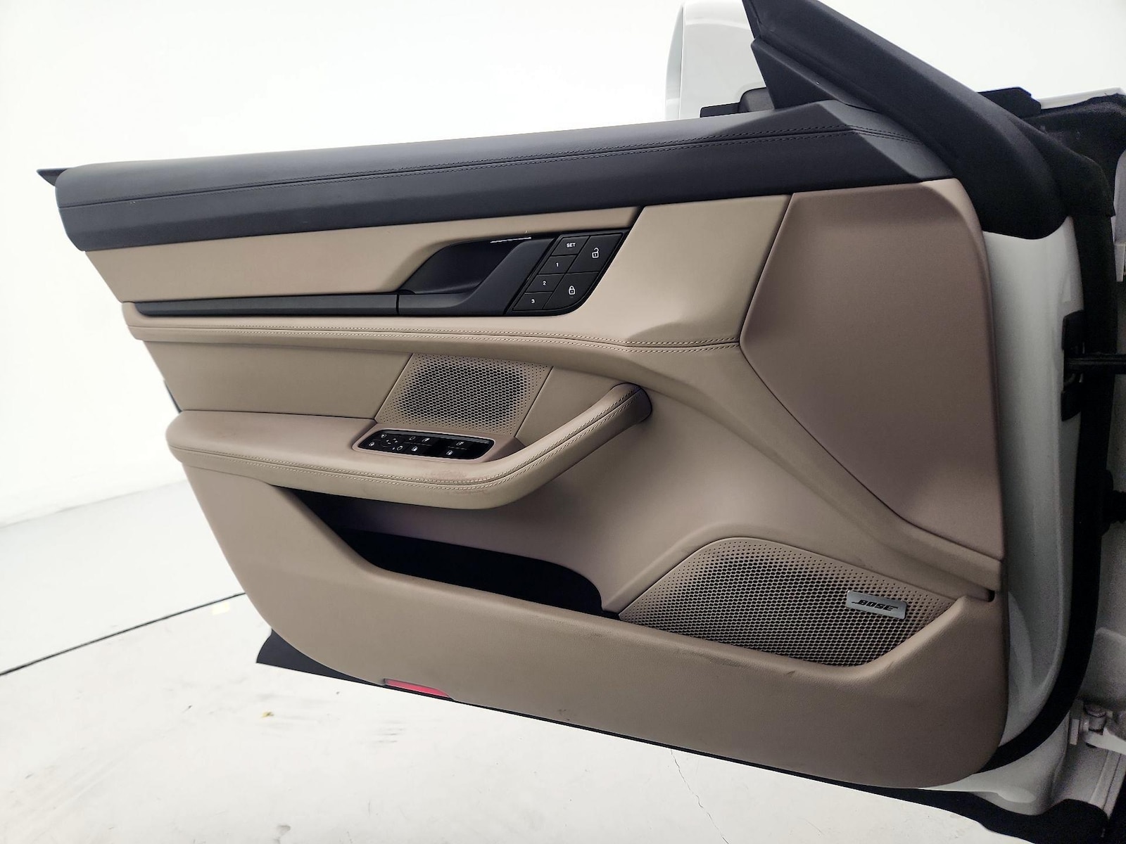 2022 Porsche Taycan Base - Photo 13