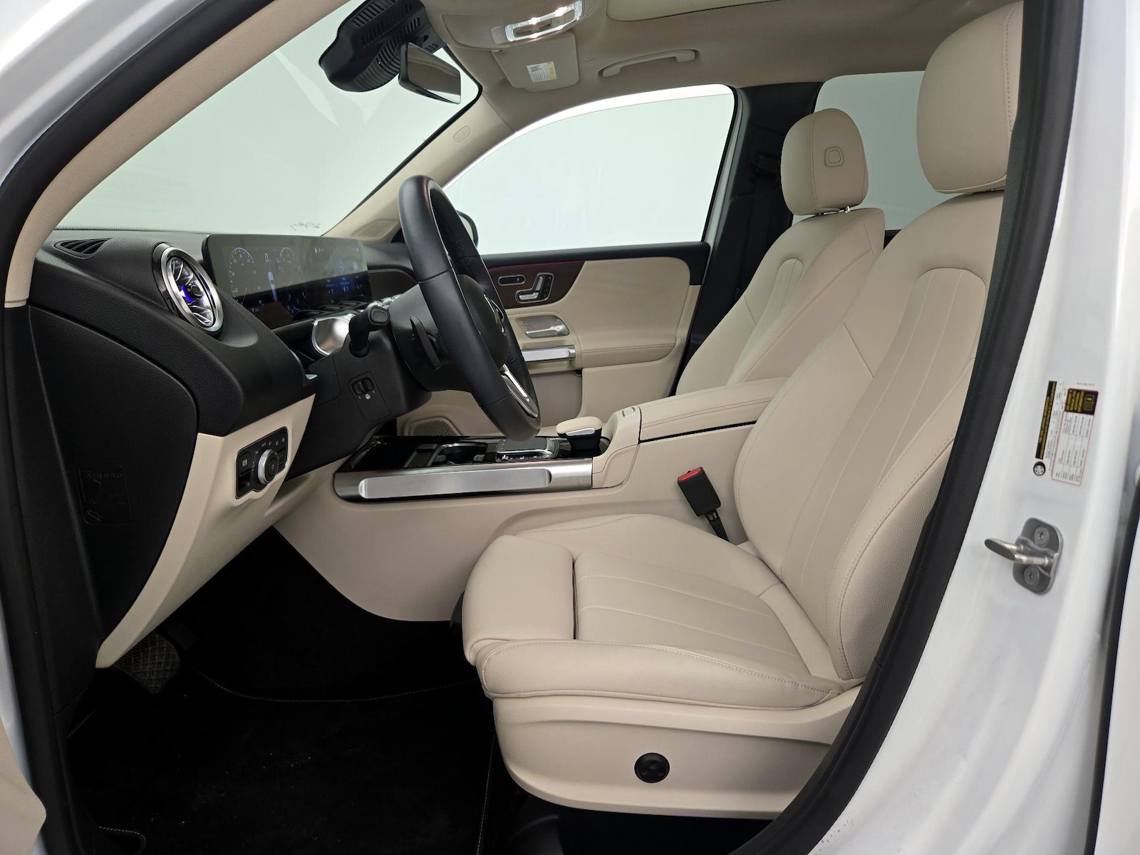 2023 Mercedes-Benz GLB Base - Photo 12