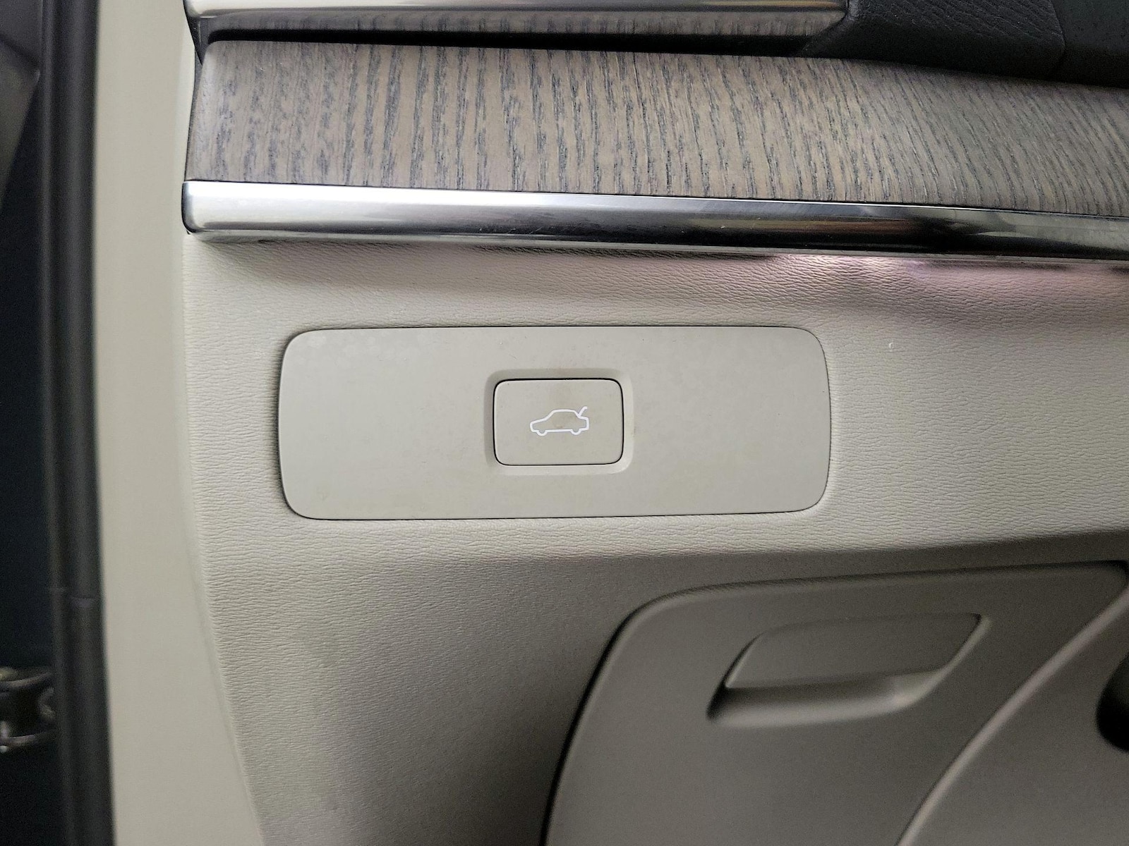 2023 Volvo XC90 Plus - Photo 14