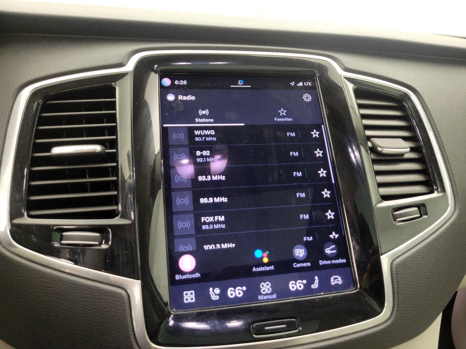2023 Volvo XC90 Plus - Photo 17