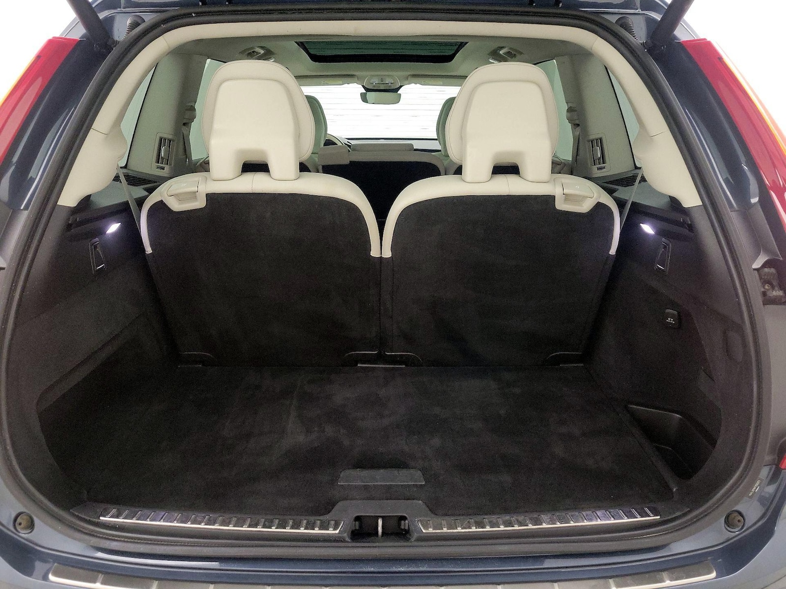 2023 Volvo XC90 Plus - Photo 24