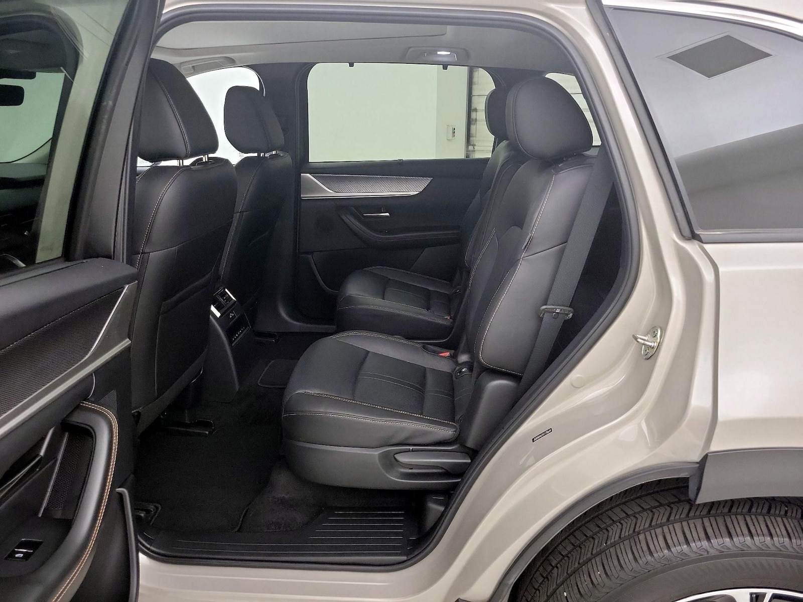 Rear Air Conditioning