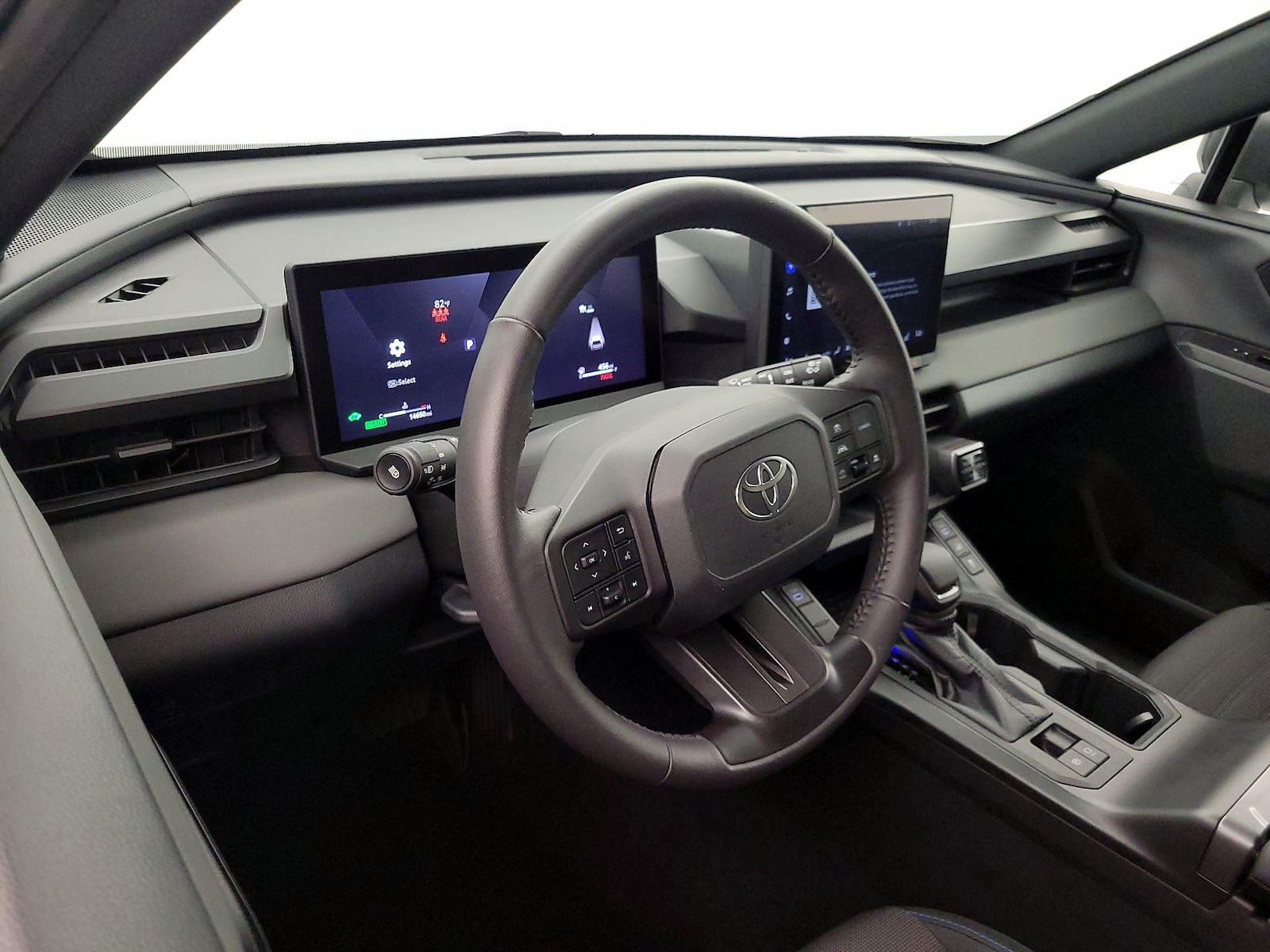 2026 Toyota RAV4 LE - Photo 10