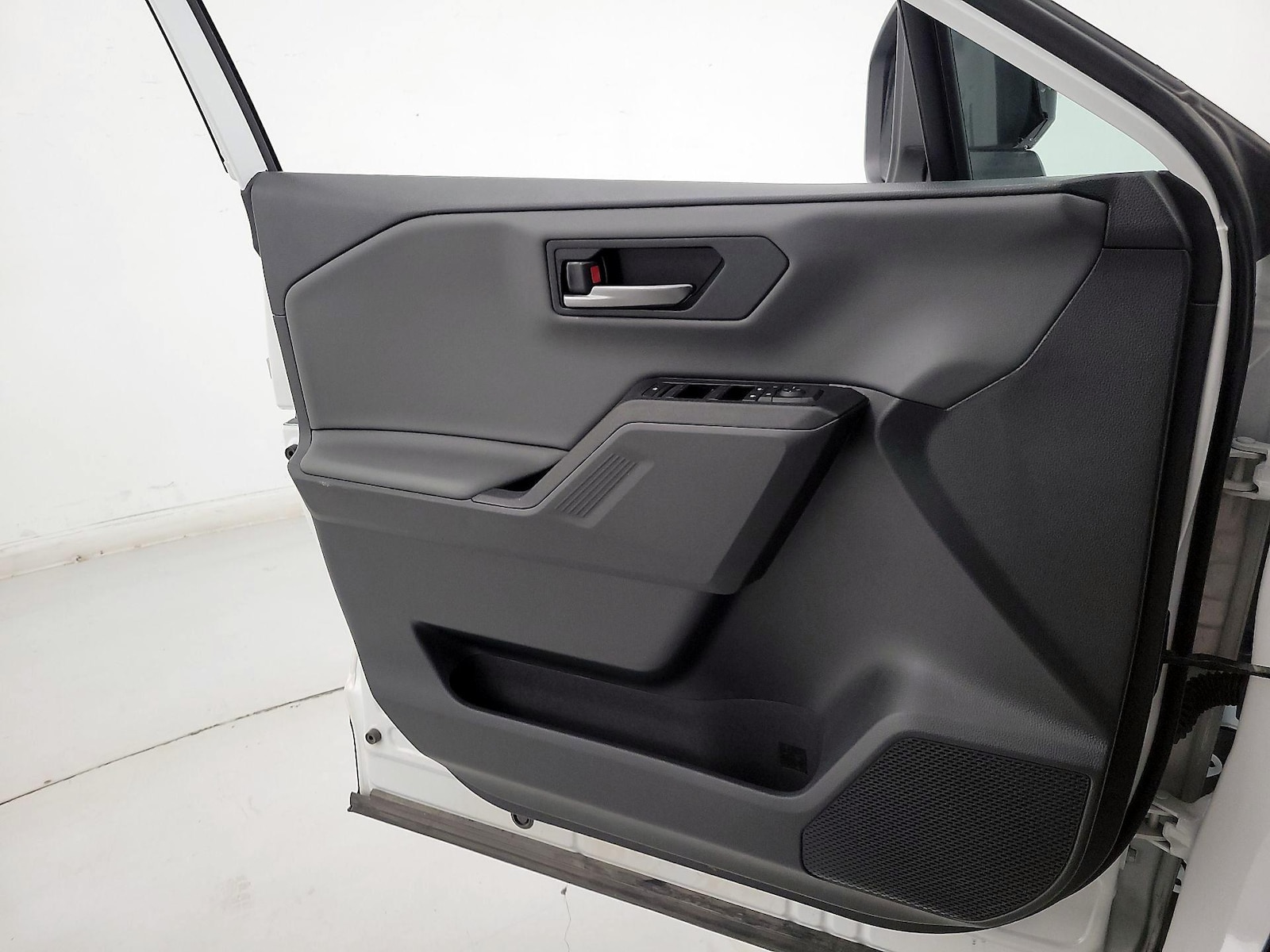 2026 Toyota RAV4 LE - Photo 13
