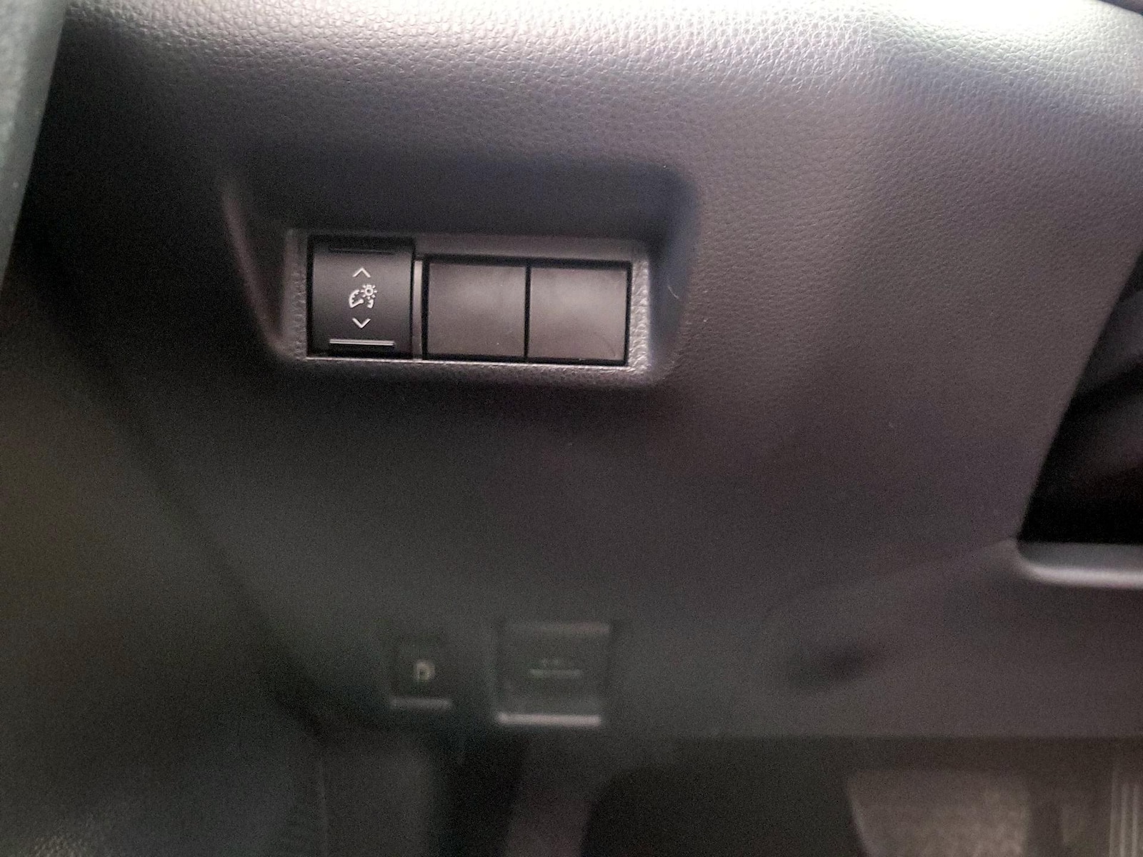 2026 Toyota RAV4 LE - Photo 14