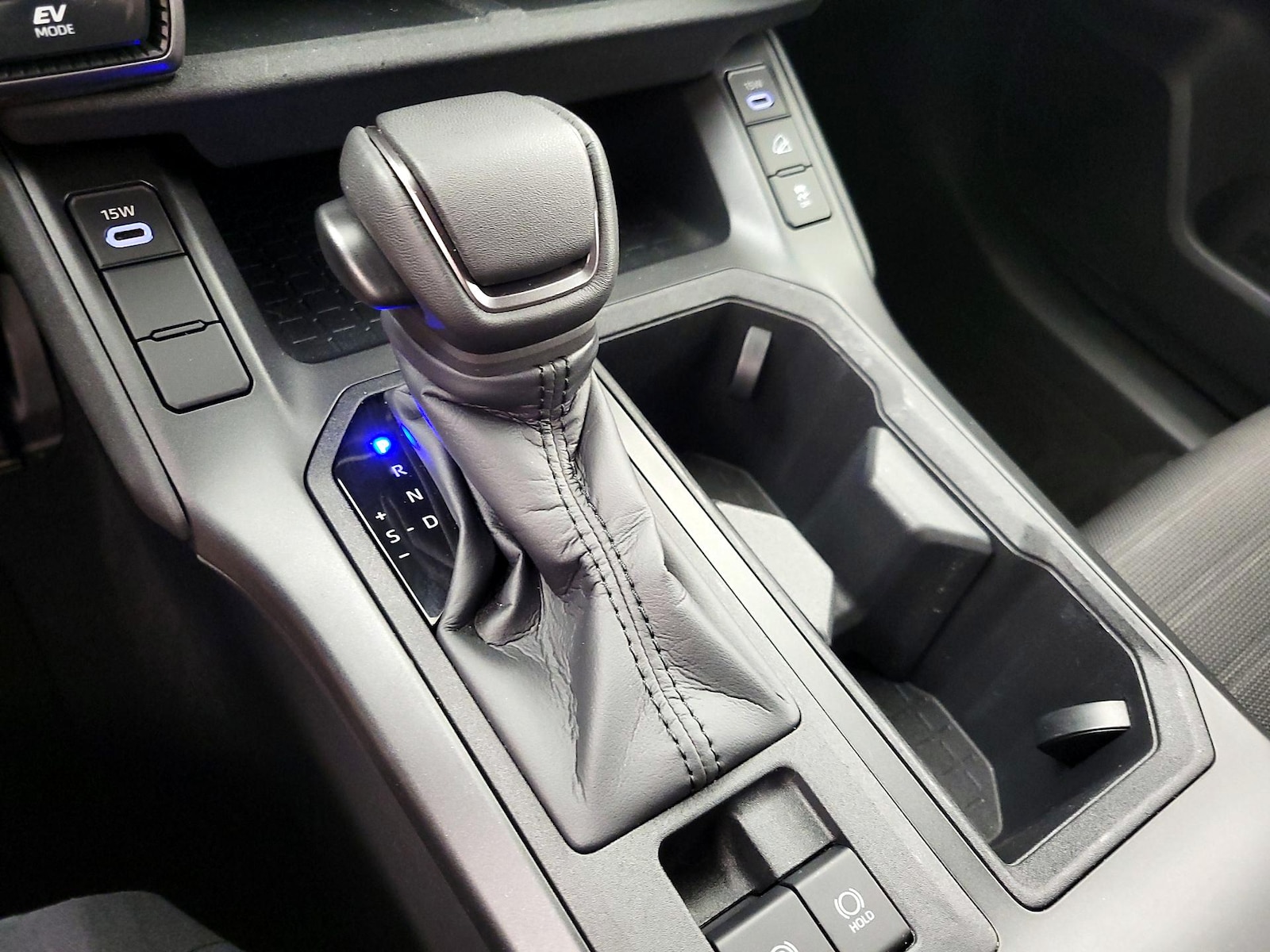 2026 Toyota RAV4 LE - Photo 19