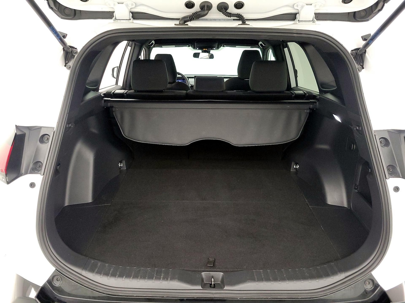 2026 Toyota RAV4 LE - Photo 22