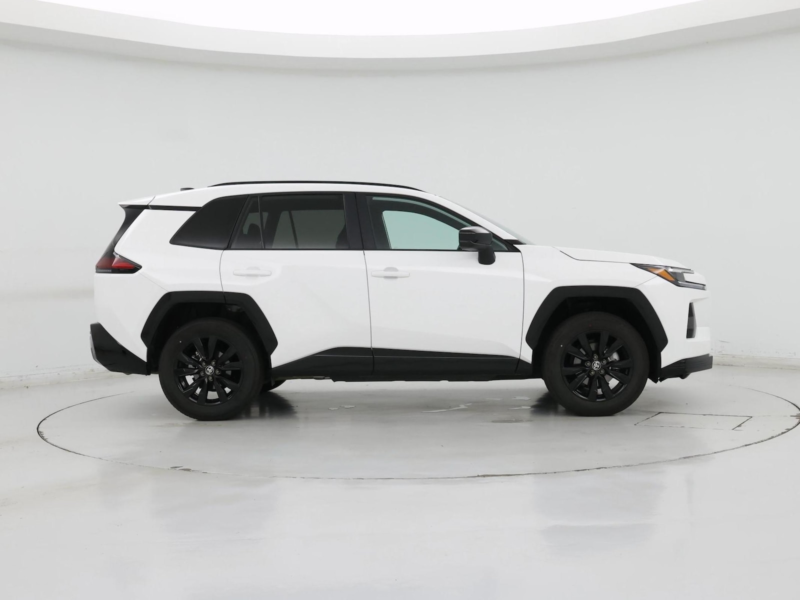 2026 Toyota RAV4 LE - Photo 8