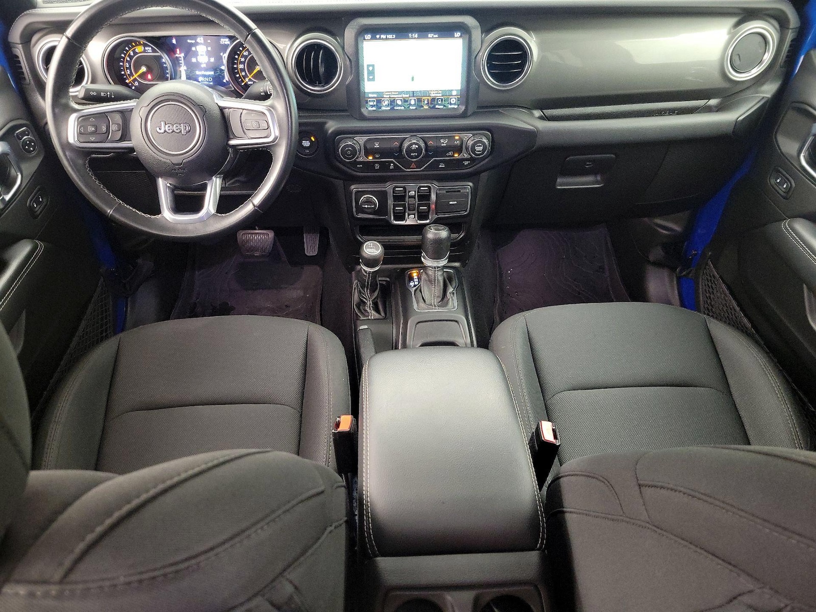 Apple CarPlay® & Android Auto™