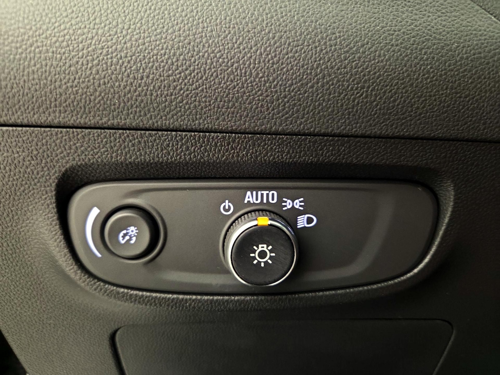 2024 Buick Encore GX Preferred - Photo 14