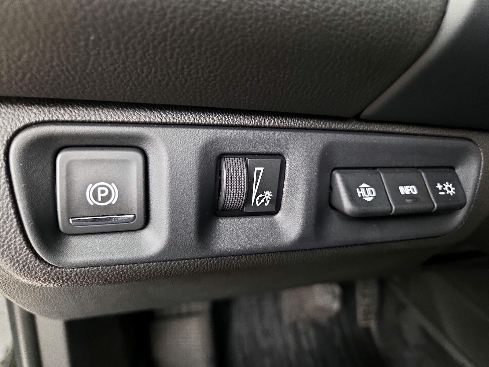 2023 GMC Acadia Denali - Photo 14