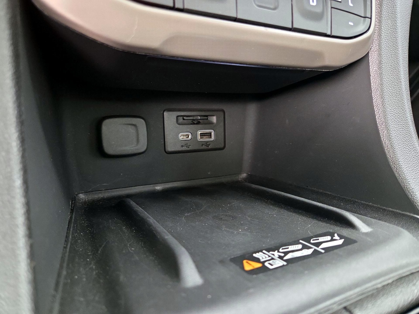 2023 GMC Acadia Denali - Photo 20