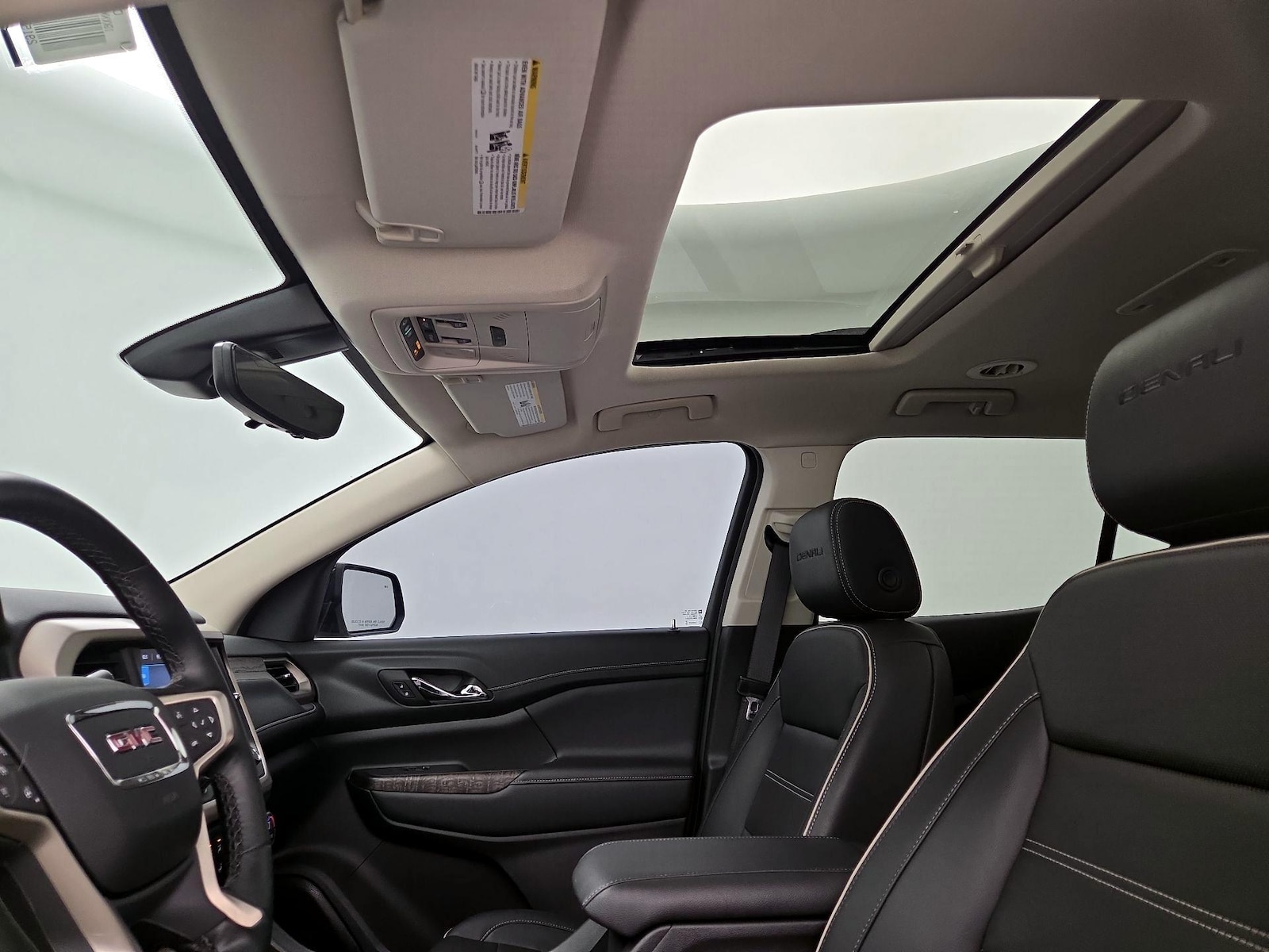 2023 GMC Acadia Denali - Photo 21