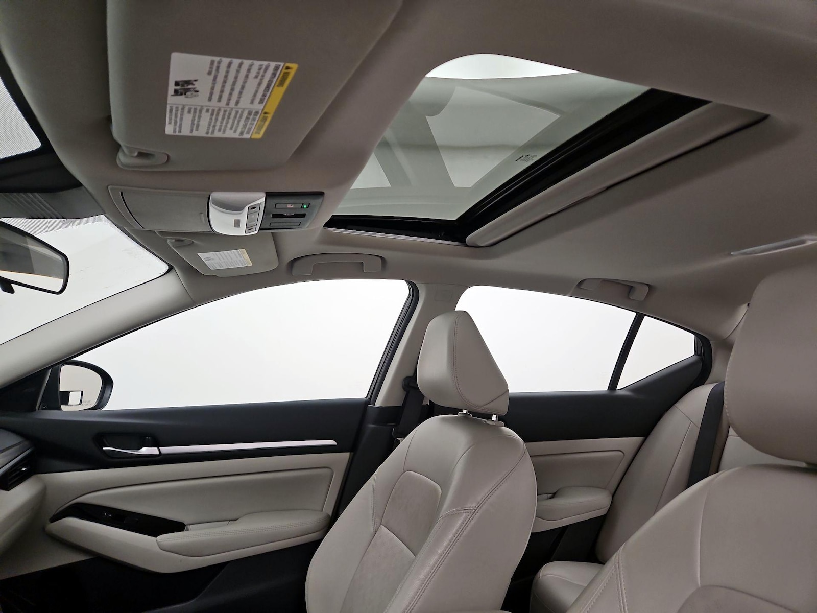 Sunroof(s) & Overhead Airbags