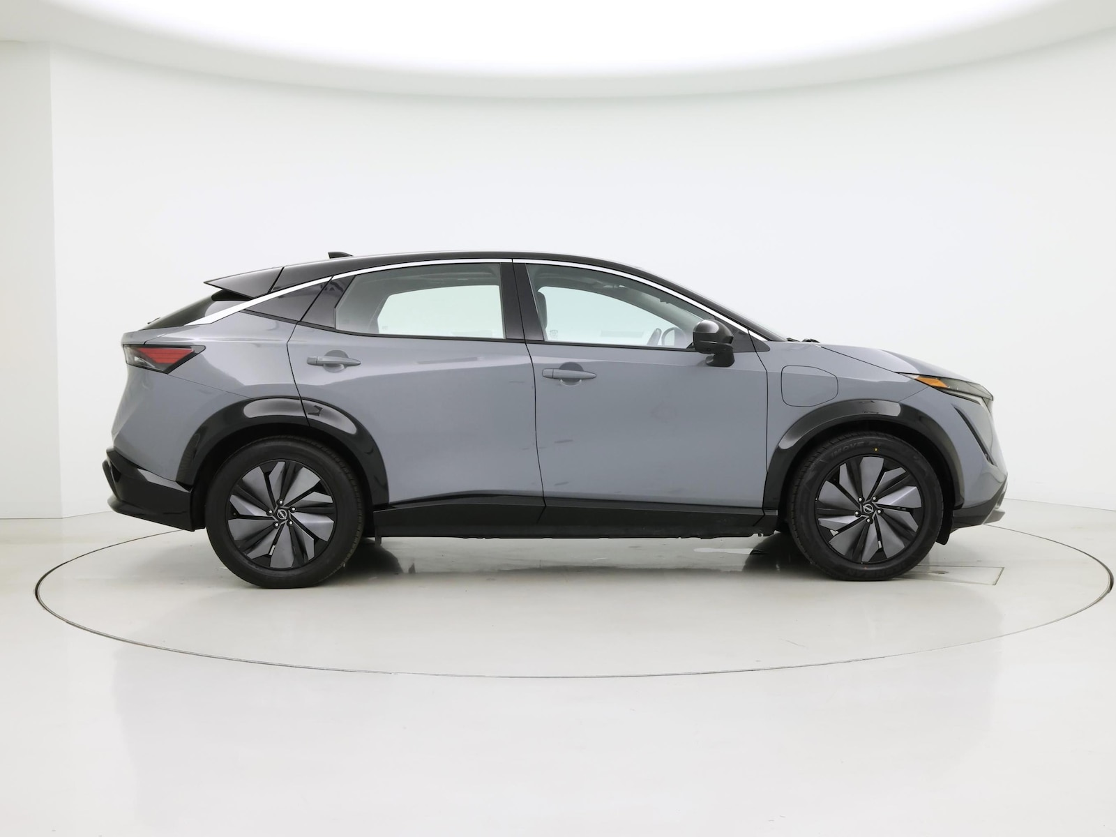 2023 Nissan Ariya Evolve+ - Photo 8
